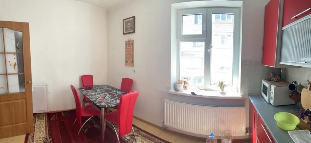 Apartments for sale. 2 rooms, 54 m², 3rd floor/4 floors. 50, Brodivska vul., Ternopil. 