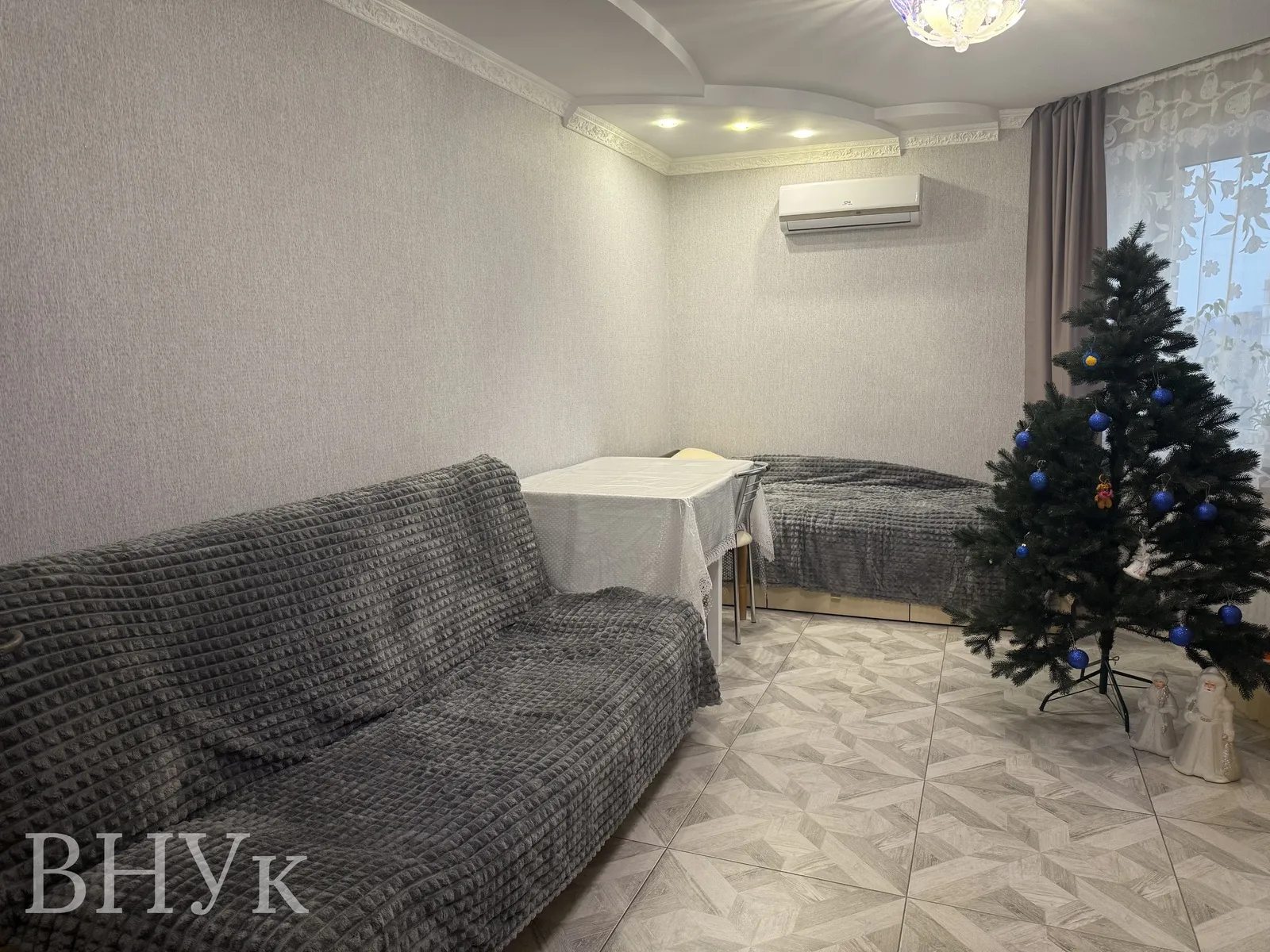 Apartments for sale 3 rooms, 788 m², 10th fl./11 floors. Halytska vul., Ternopil. 