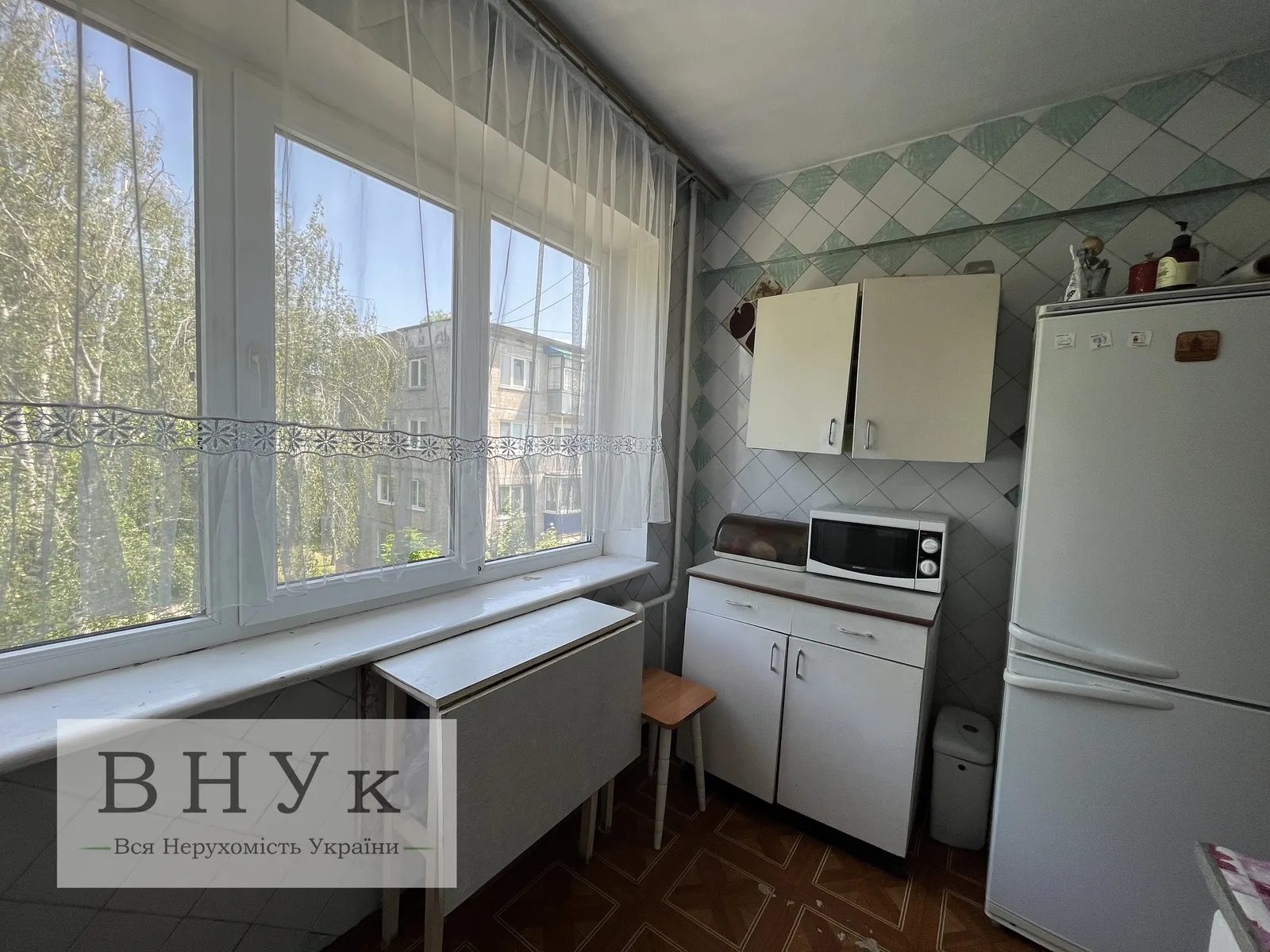 Продаж квартири. 3 rooms, 504 m², 4th floor/5 floors. Лесі Українки вул., Тернопіль. 