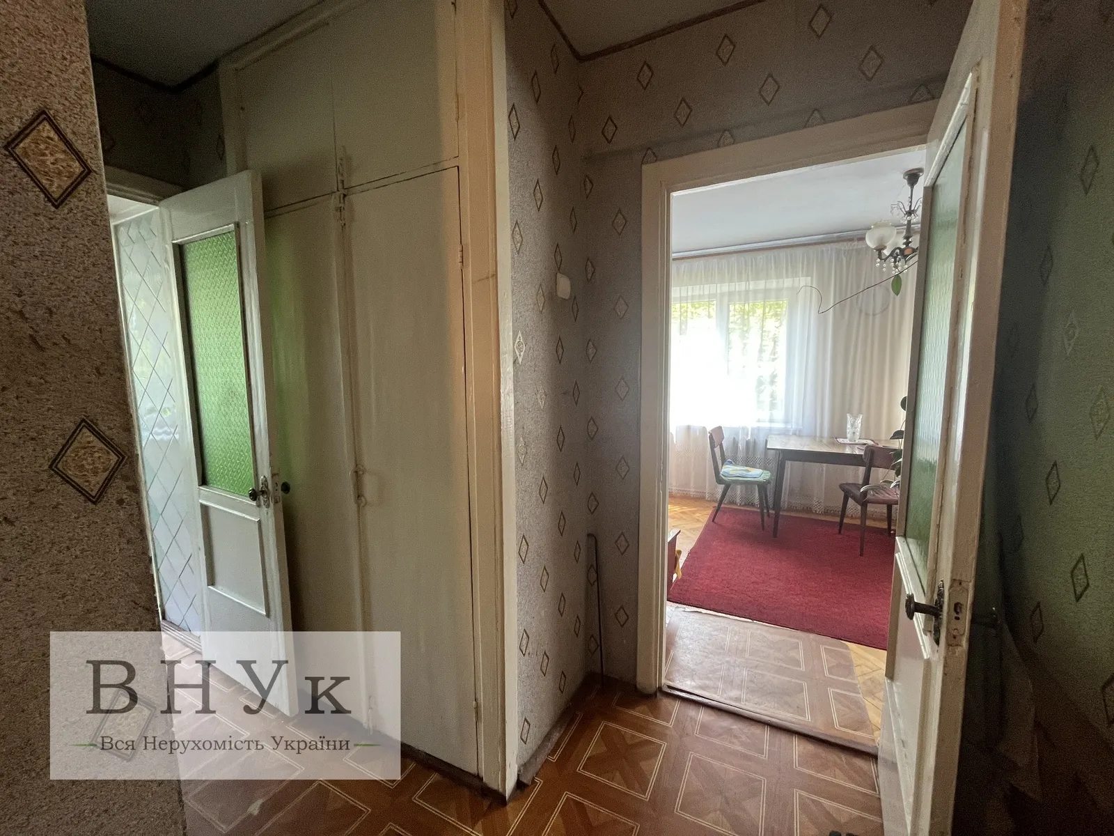 Apartments for sale. 3 rooms, 504 m², 4th floor/5 floors. Lesi Ukrayinky vul., Ternopil. 