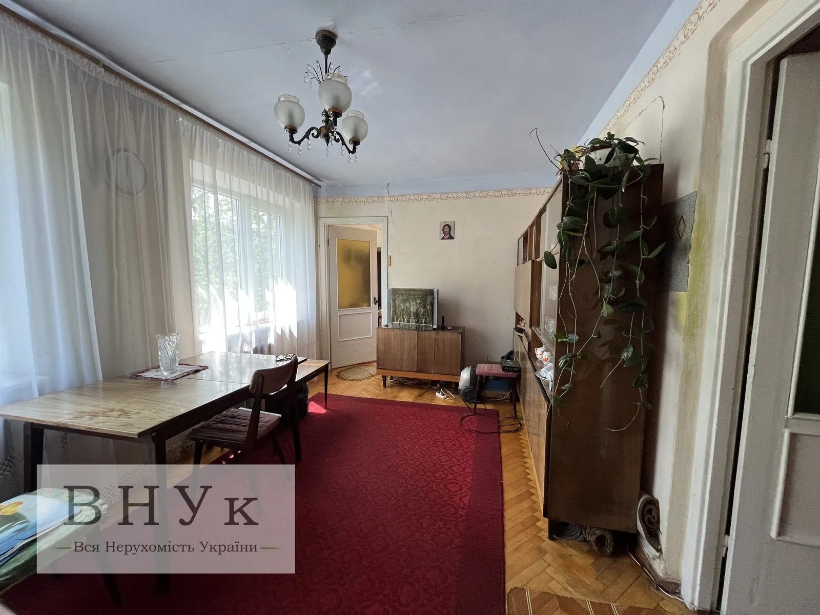Продаж квартири. 3 rooms, 504 m², 4th floor/5 floors. Лесі Українки вул., Тернопіль. 