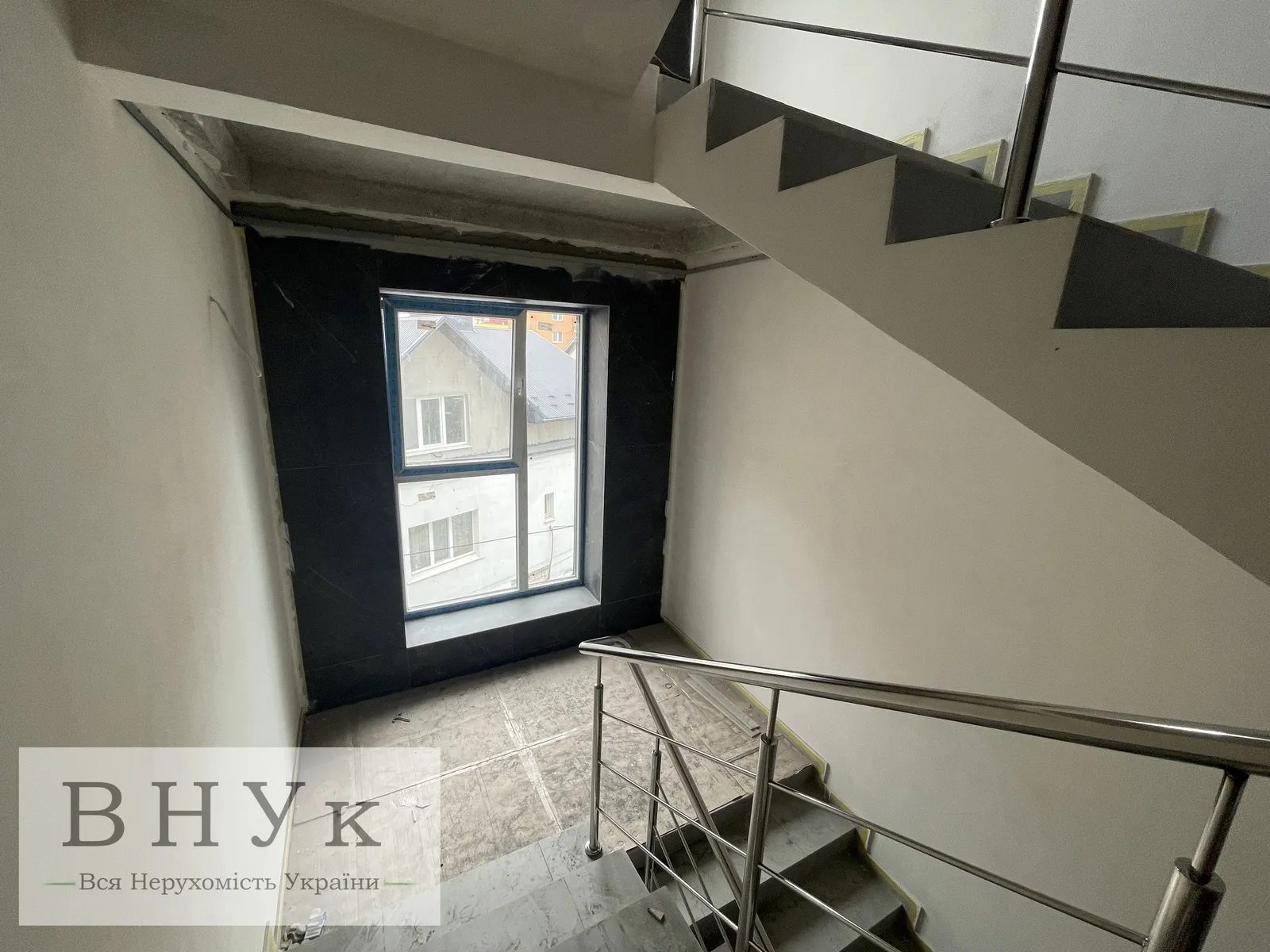 Apartments for sale. 1 room, 38 m², 4th floor/5 floors. Shpytalna vul., Ternopil. 