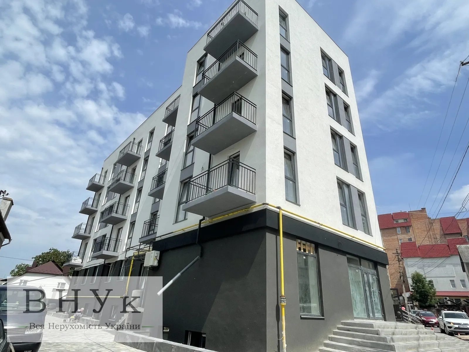 Продаж квартири 1 кімната, 38 m², 4 пов./5 поверхів. Шпитальна вул., Тернопіль. 