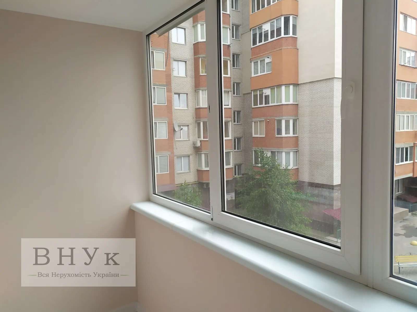 Продаж квартири 2 кімнати, 74 m², 3 пов./11 поверхів. Лучаківського вул., Тернопіль. 