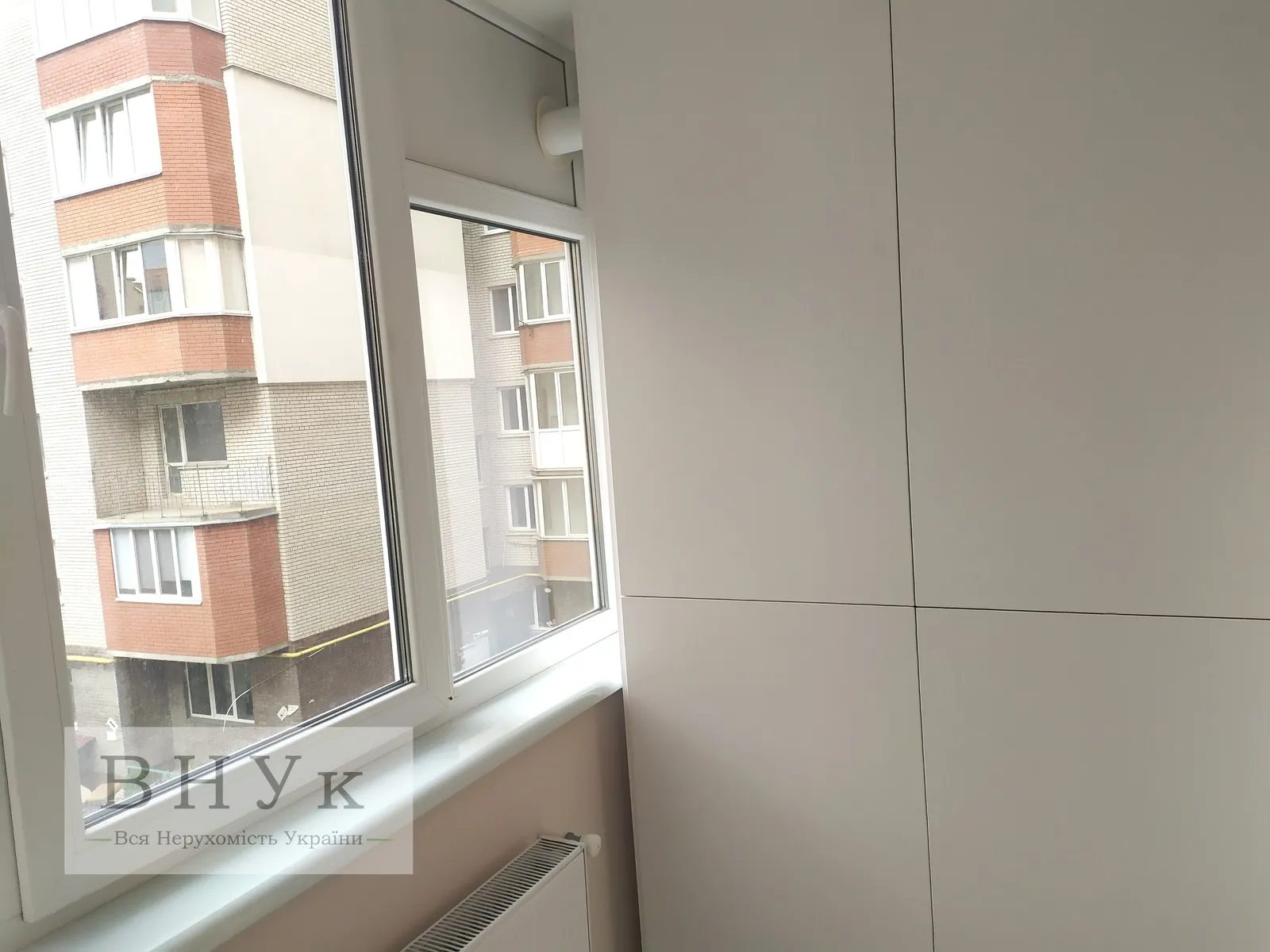 Apartments for sale. 2 rooms, 74 m², 3rd floor/11 floors. Luchakivskoho vul., Ternopil. 