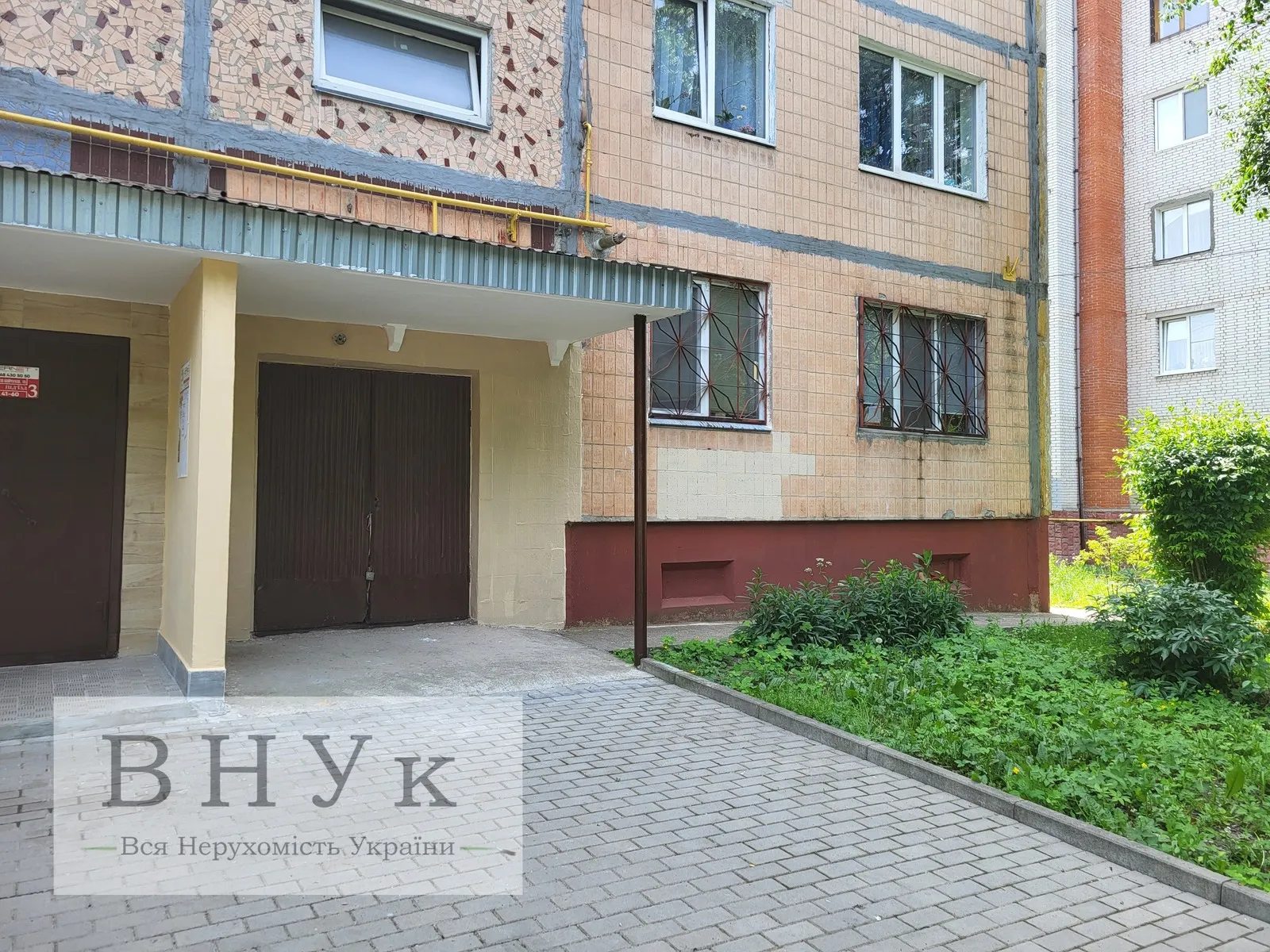 Продаж квартири 1 кімната, 33 m², 1 пов./5 поверхів. Бойчуків Братів вул., Тернопіль. 