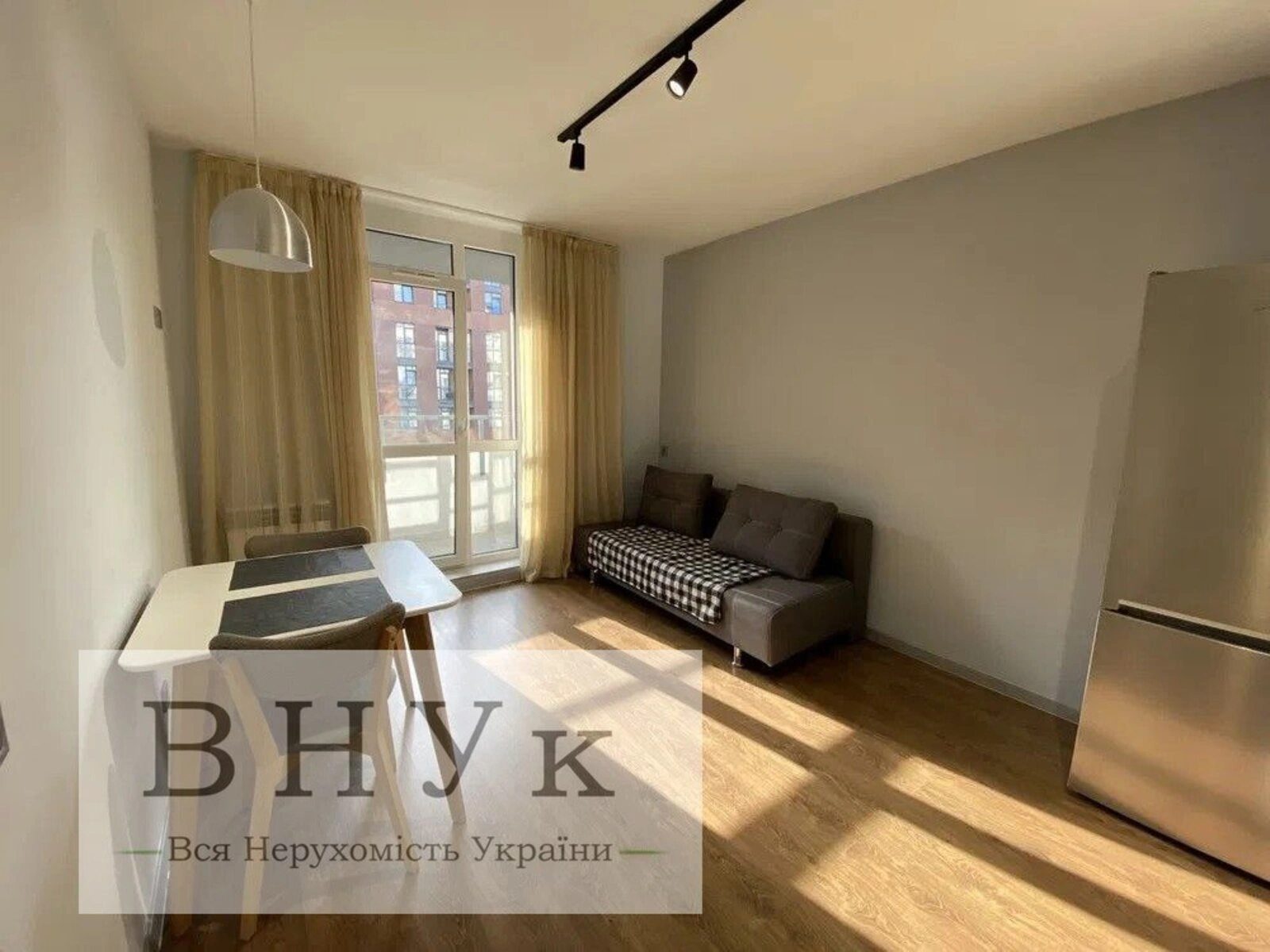 Apartments for sale. 1 room, 40 m², 6th floor/10 floors. Zelena vul., Lviv. 