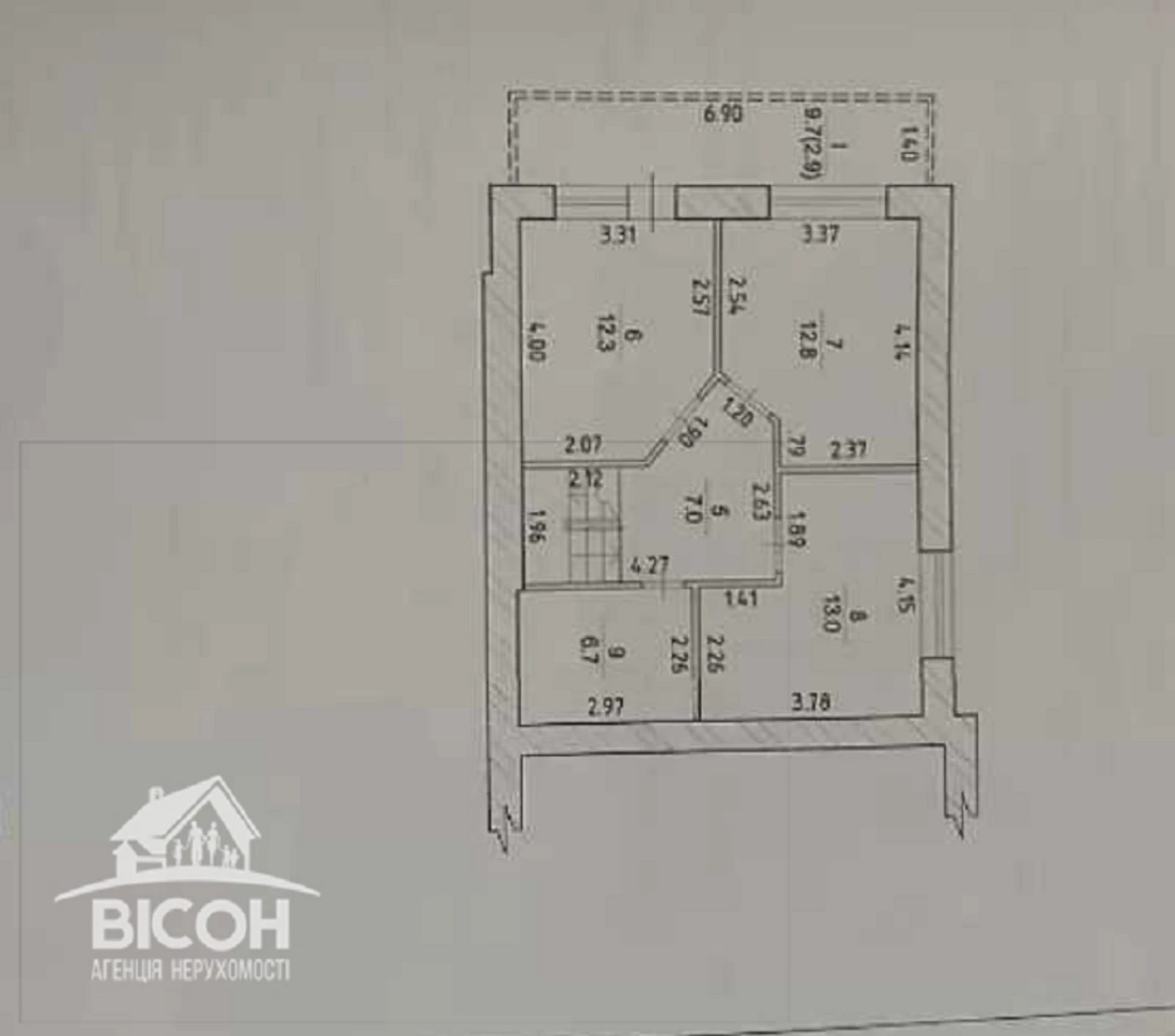 Продається двох рівнева 4 кімнатна квартира на Новому Світі.