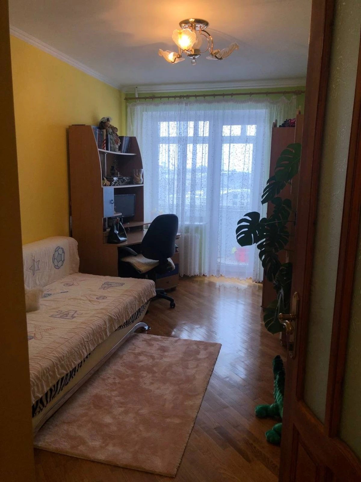 Продаж квартири. 4 rooms, 96 m², 7th floor/9 floors. Лесі Українки вул., Тернопіль. 