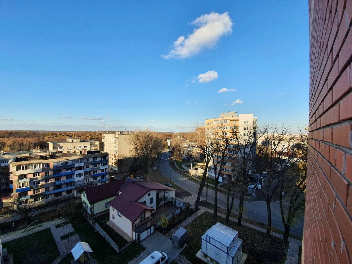 Apartments for sale. 1 room, 45 m², 9th floor/10 floors. 4, Troleybusna vul., Ternopil. 