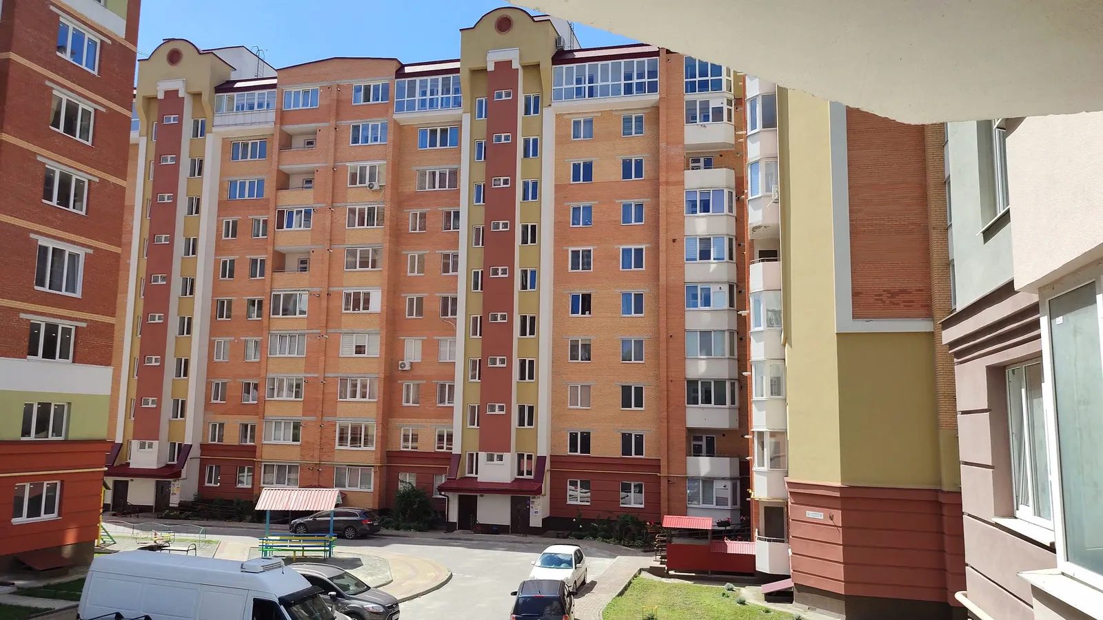 Продаж квартири 3 кімнати, 86 m², 9 пов./10 поверхів. 4, Тролейбусна вул., Тернопіль. 