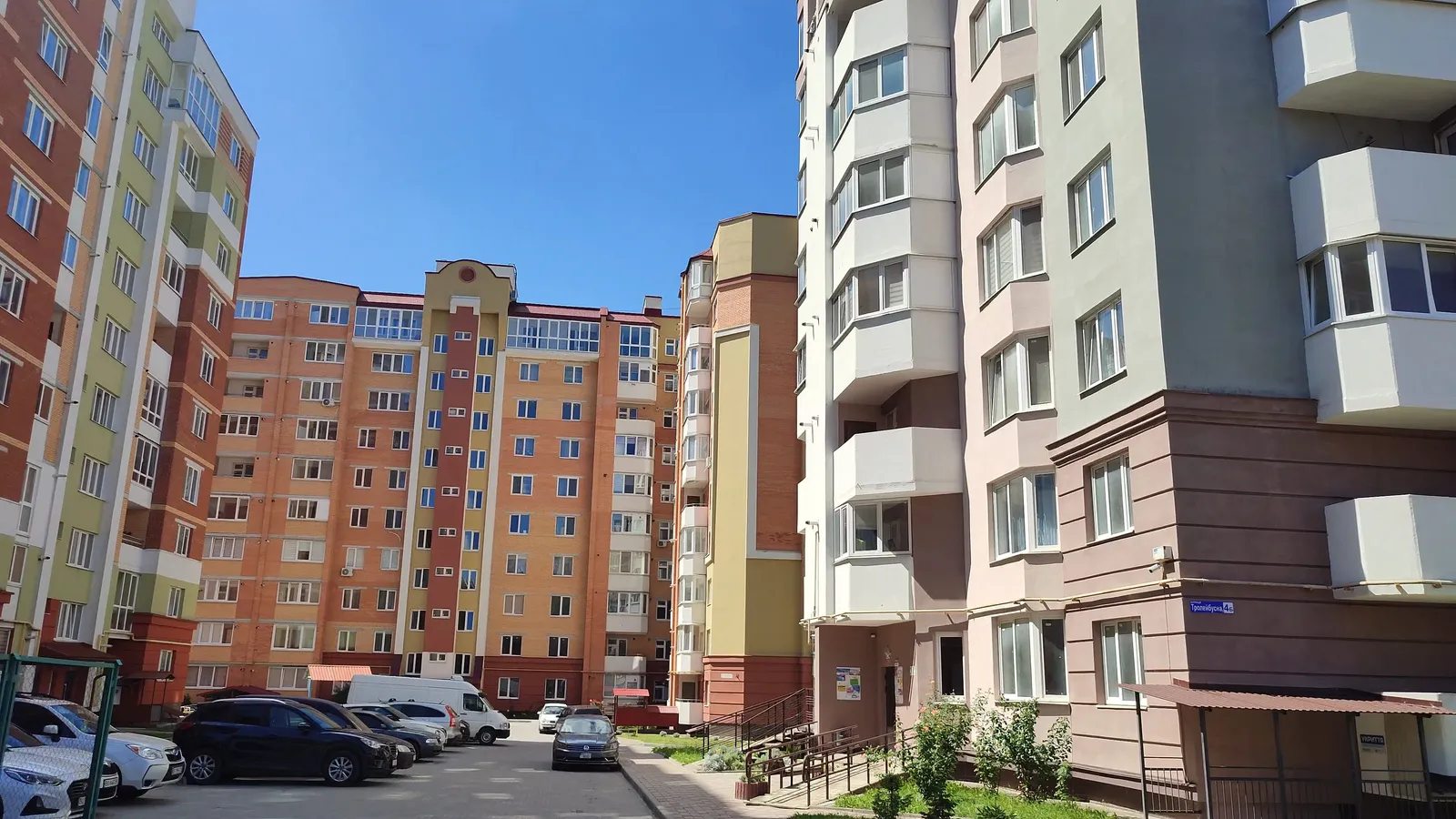 Apartments for sale 1 room, 451 m², 9th fl./10 floors. 4, Troleybusna vulytsya, Ternopil. 