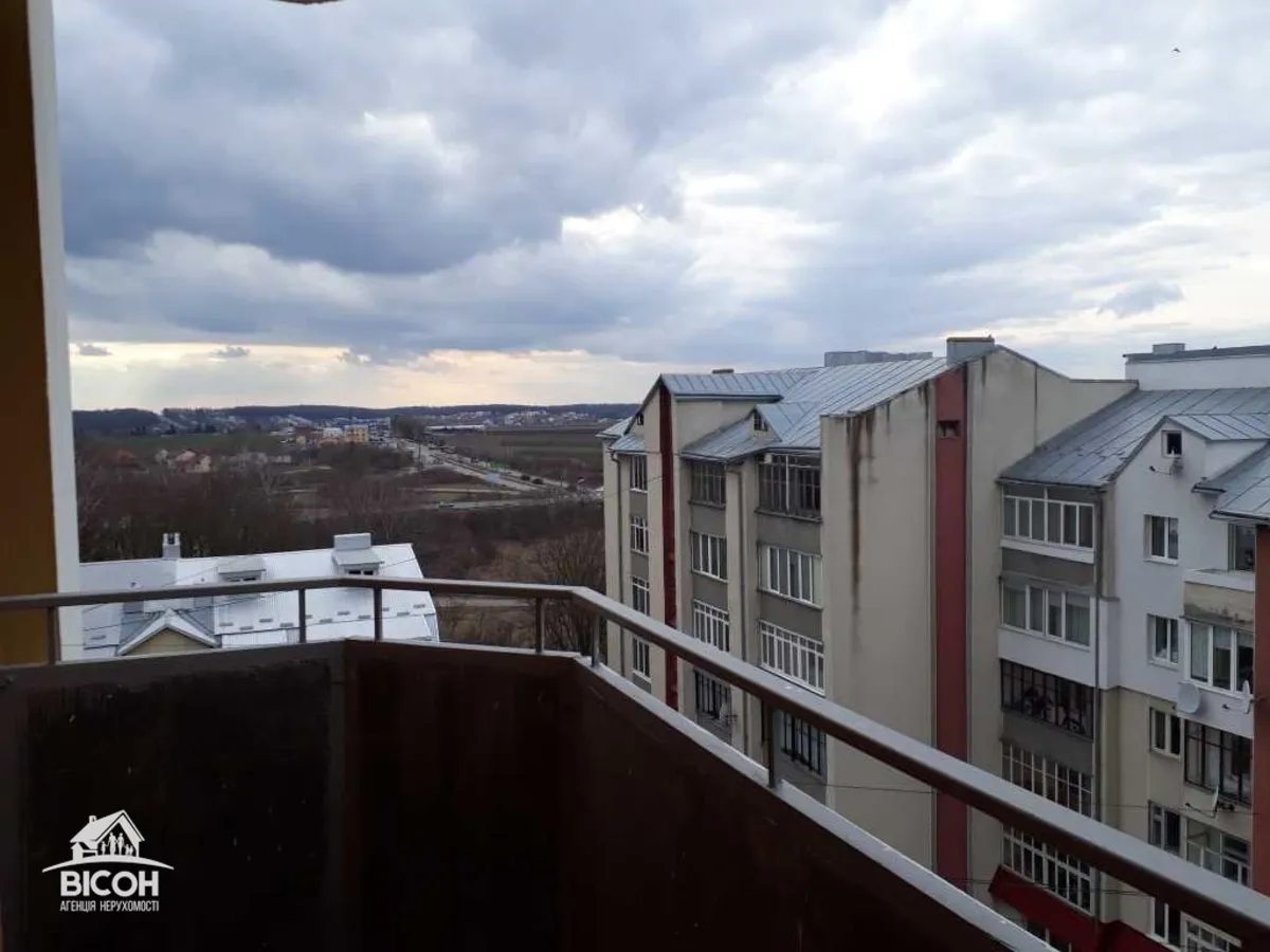 Apartments for sale. 3 rooms, 86 m², 7th floor/10 floors. 4, Troleybusna vul., Ternopil. 