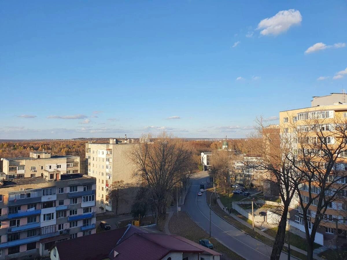 Продаж квартири. 1 room, 45 m², 2nd floor/10 floors. 4, Тролейбусна вулиця, Тернопіль. 