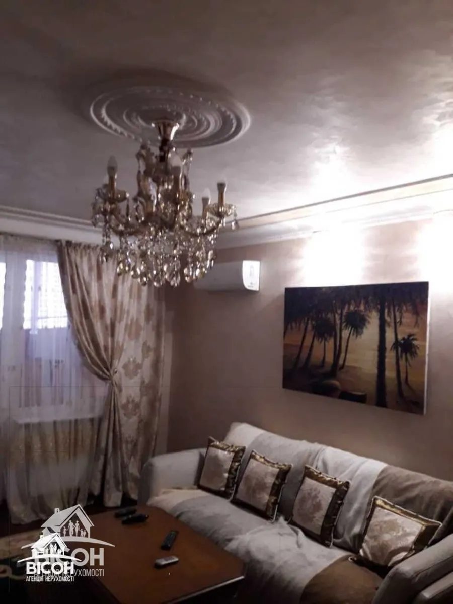 Apartments for sale. 3 rooms, 85 m², 5th floor/9 floors. Dovzhenka O. vul., Ternopil. 