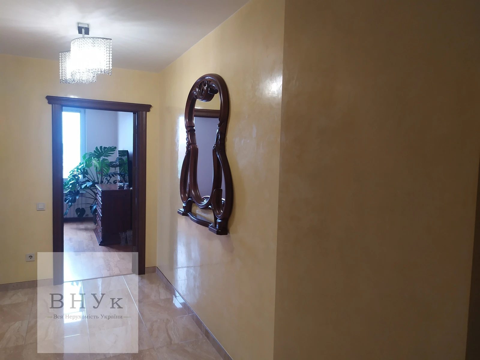 Apartments for sale 2 rooms, 56 m², 7th fl./11 floors. Kutkivtsi  Zolotohirska vul., Ternopil. 