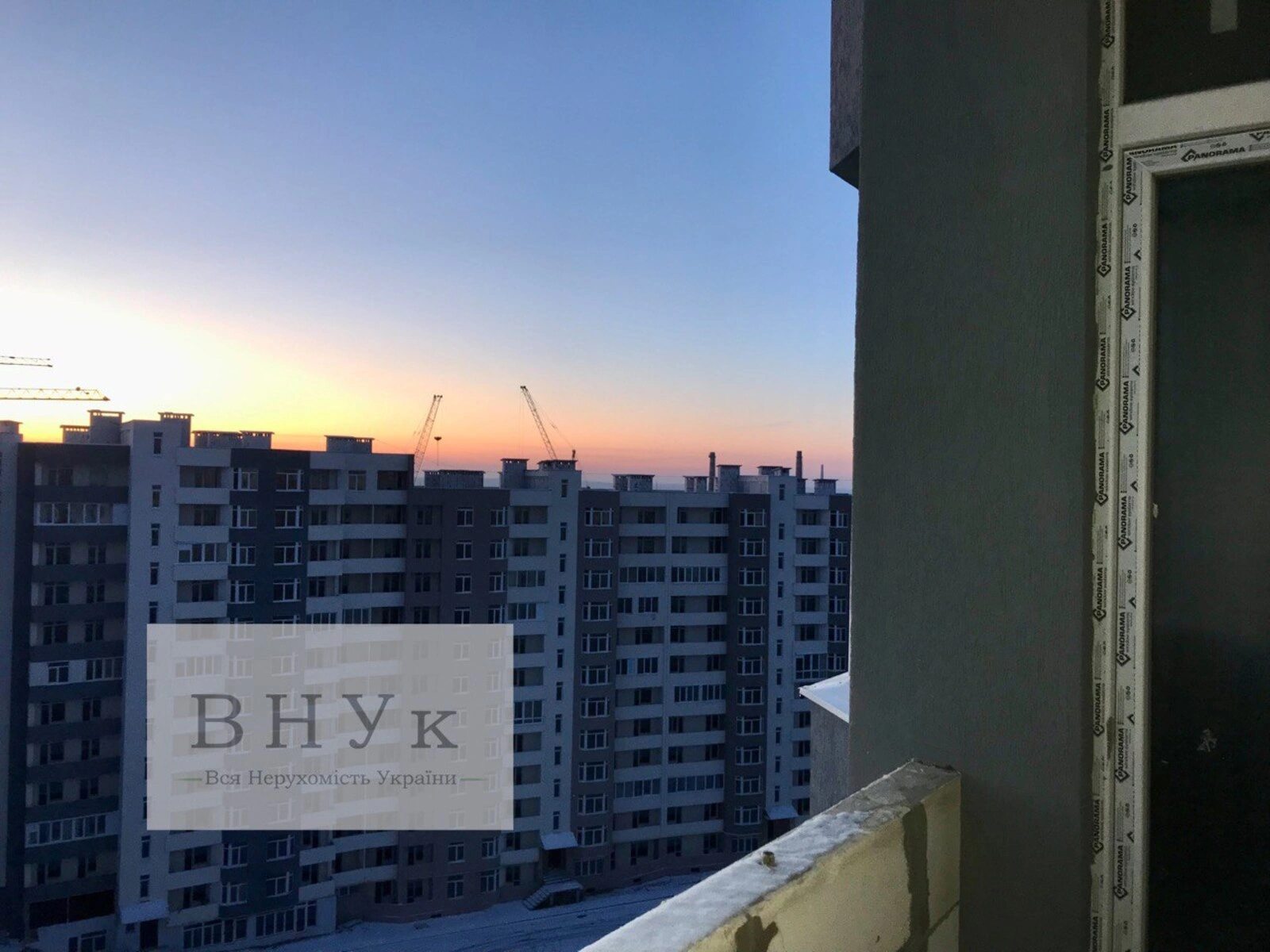 Apartments for sale 1 room, 56 m², 11th fl./12 floors. Kyyivska vul., Ternopil. 