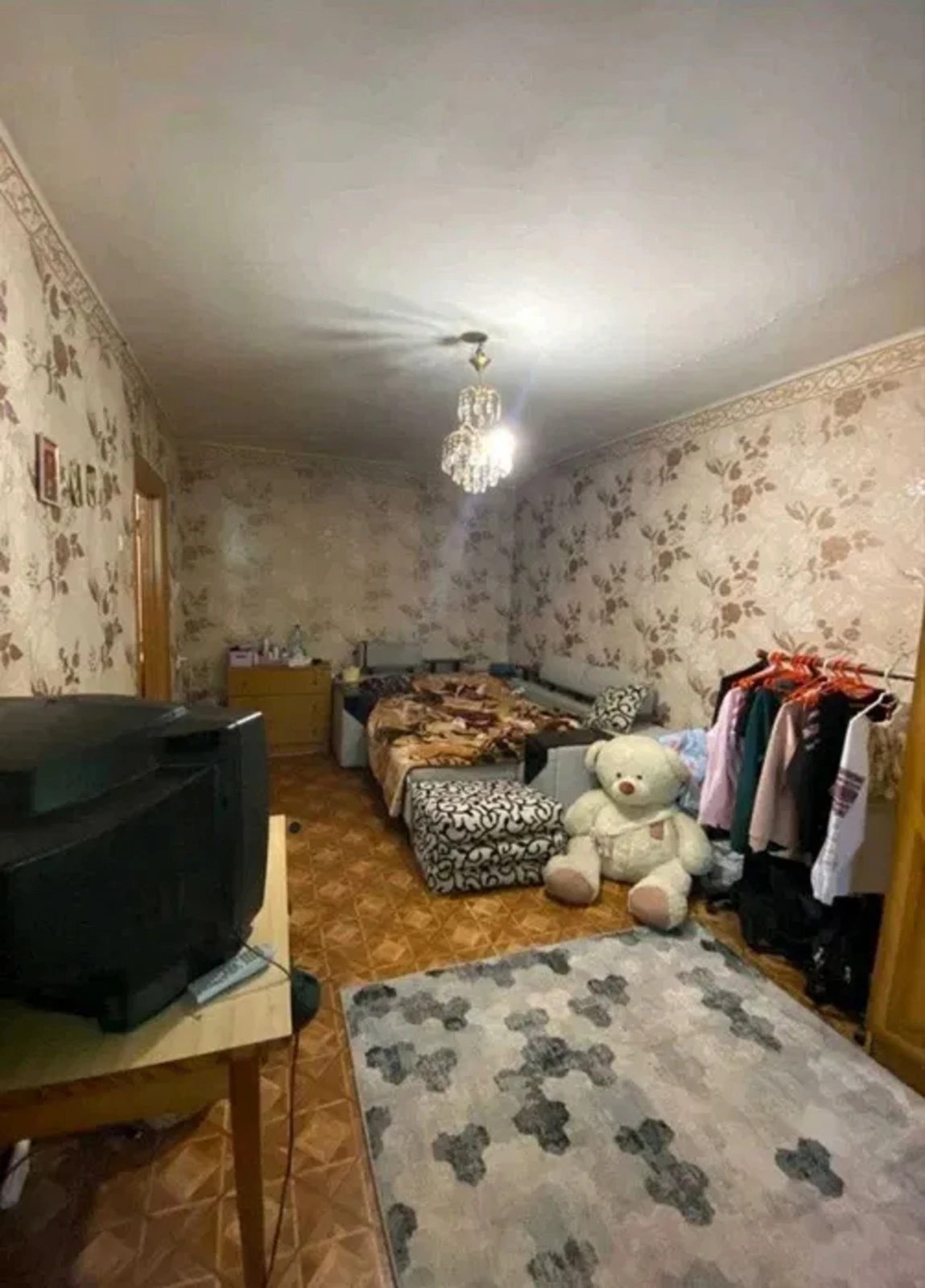 Продаю 1-кімнатну квартиру на вул. Генерала Петрова.