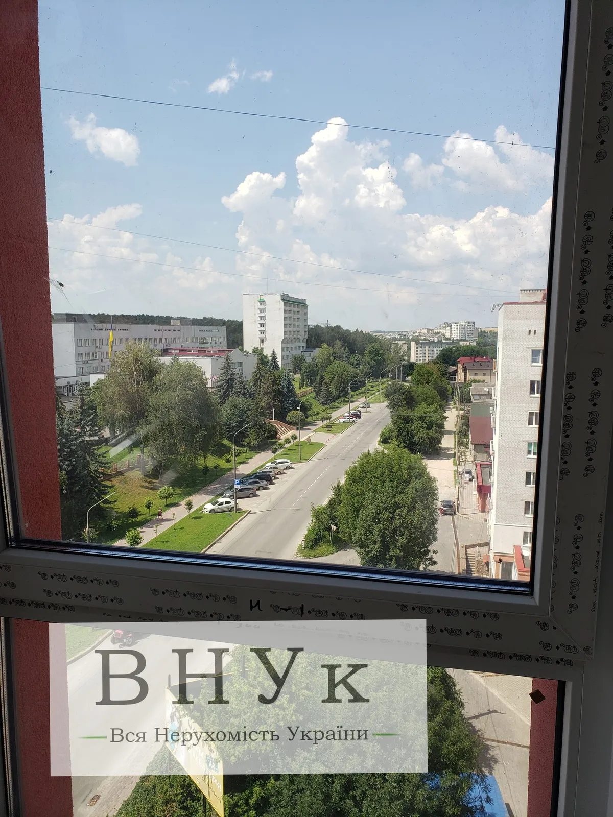 Apartments for sale. 1 room, 343 m², 8th floor/8 floors. Lvivska vul., Ternopil. 