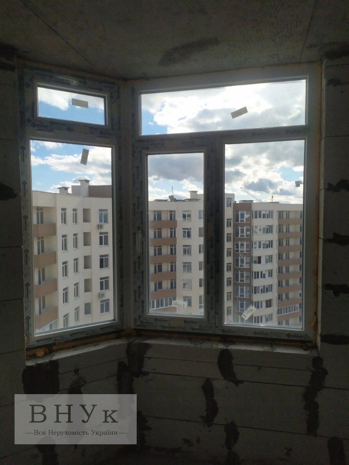 Apartments for sale. 1 room, 53 m², 11 floor/11 floors. Kyyivska vul., Ternopil. 
