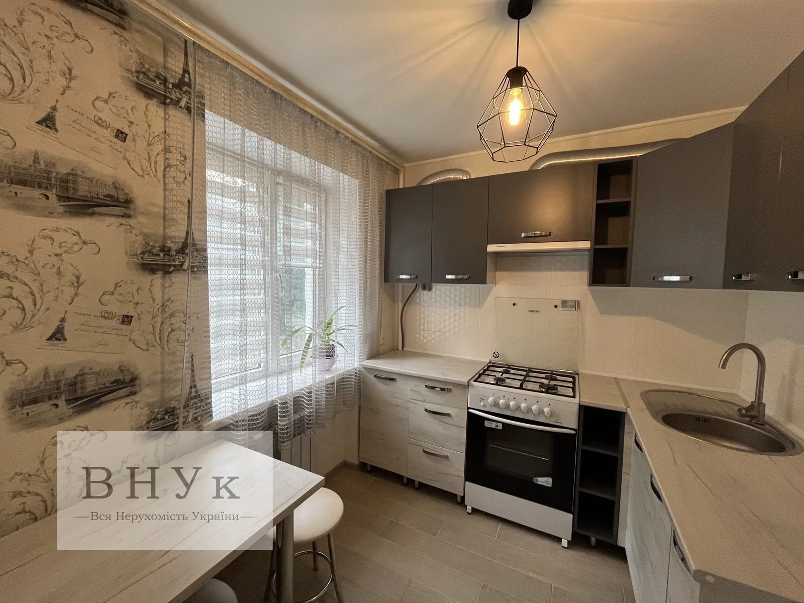 Продаж квартири. 3 rooms, 59 m², 2nd floor/4 floors. Старий Поділ , Тернопіль. 