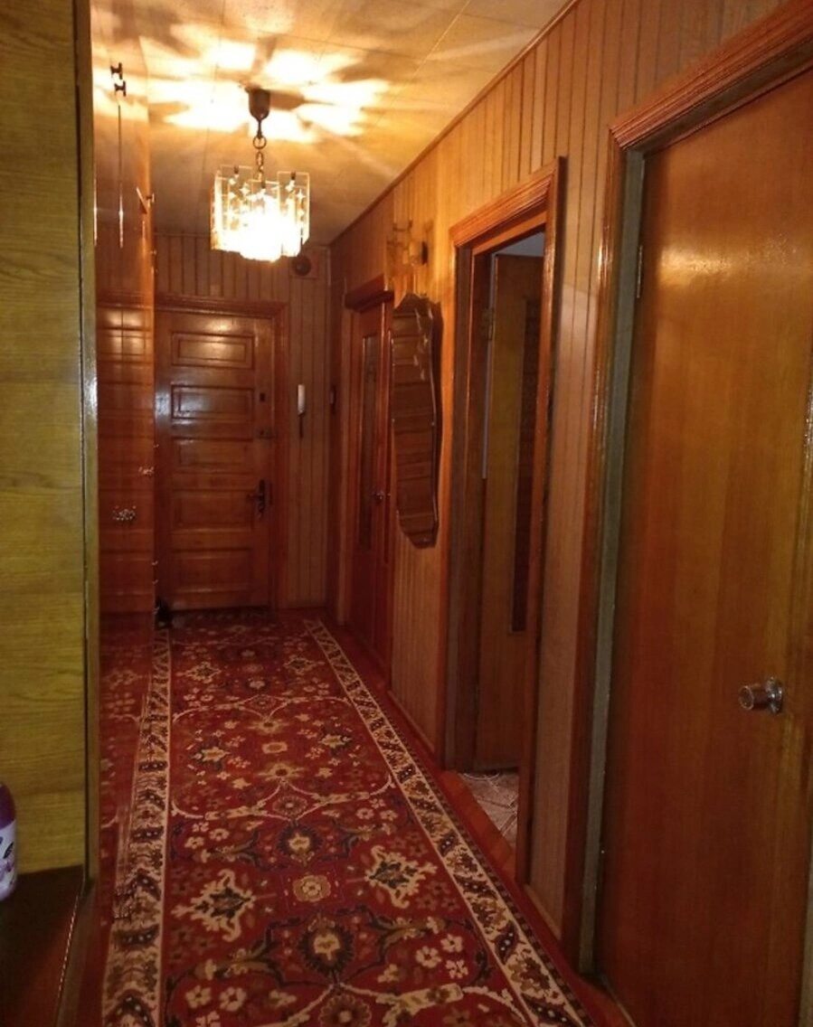Продаж квартири. 3 rooms, 90 m², 1st floor/10 floors. 4, Куліша П. б-р, Тернопіль. 