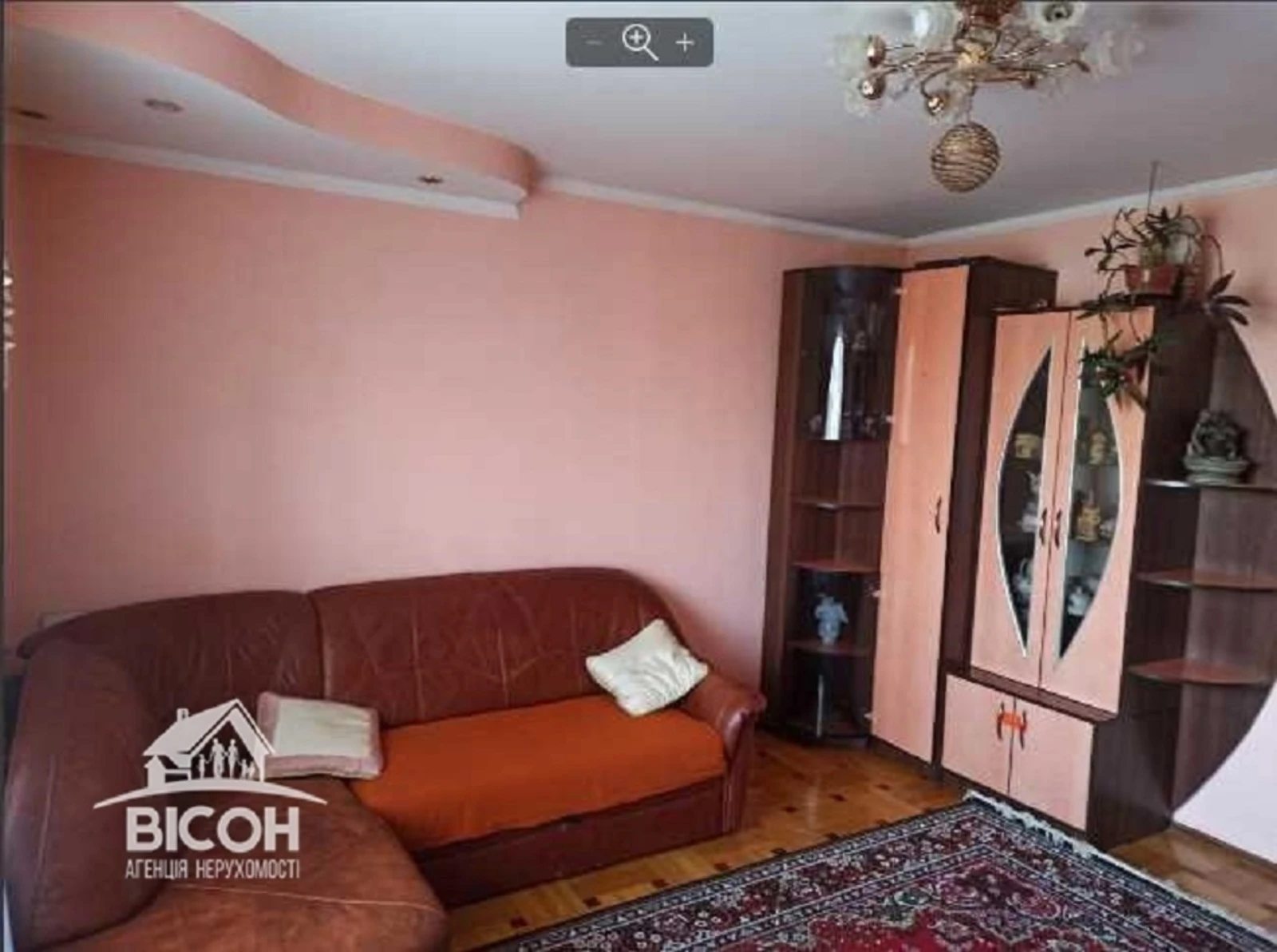 Продаж 4- кінатної квартири з меблями в центральній частині Тернополя.