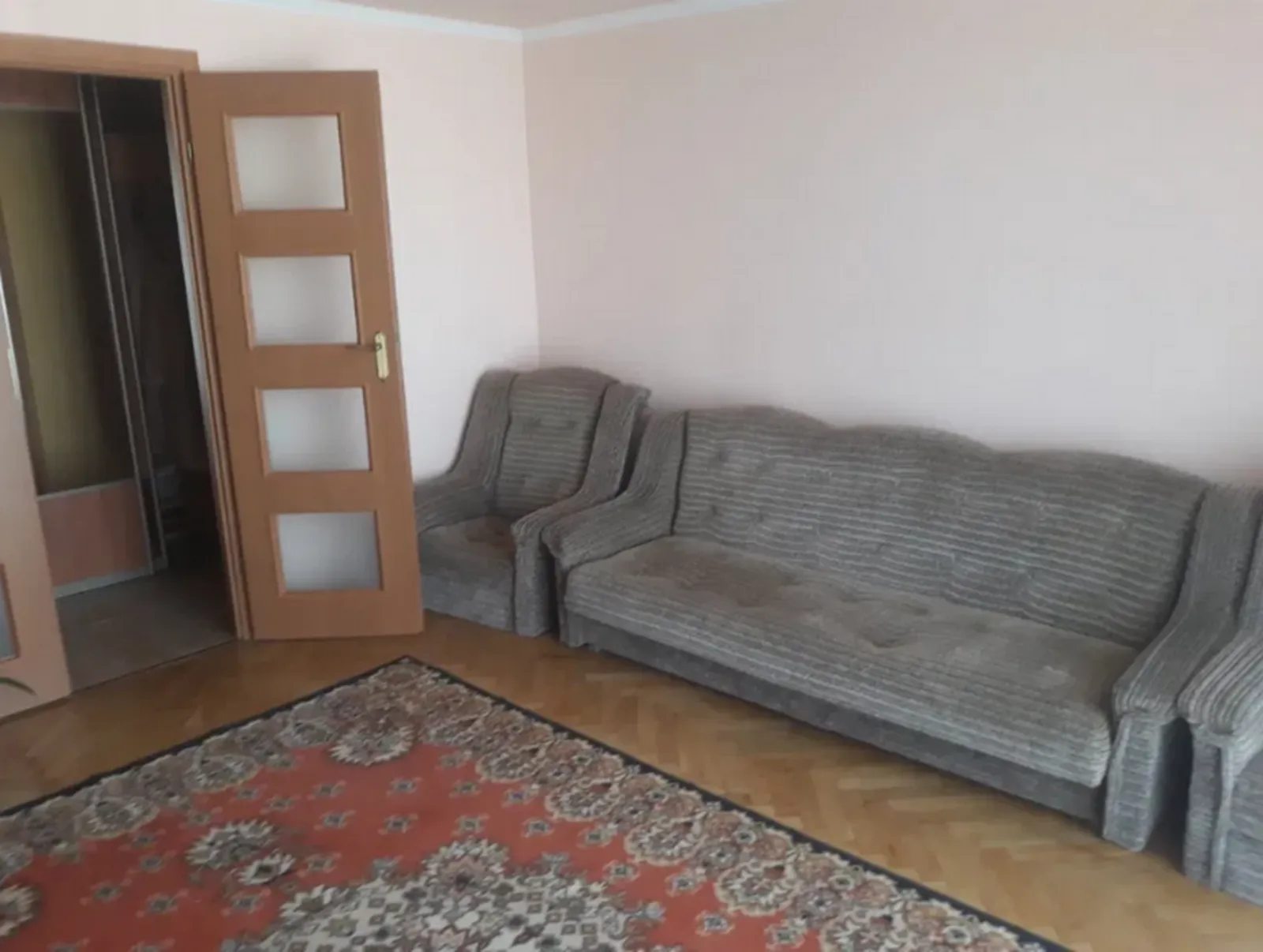 Apartment for rent. 3 rooms, 68 m², 8th floor/9 floors. Staryy park, Ternopil. 