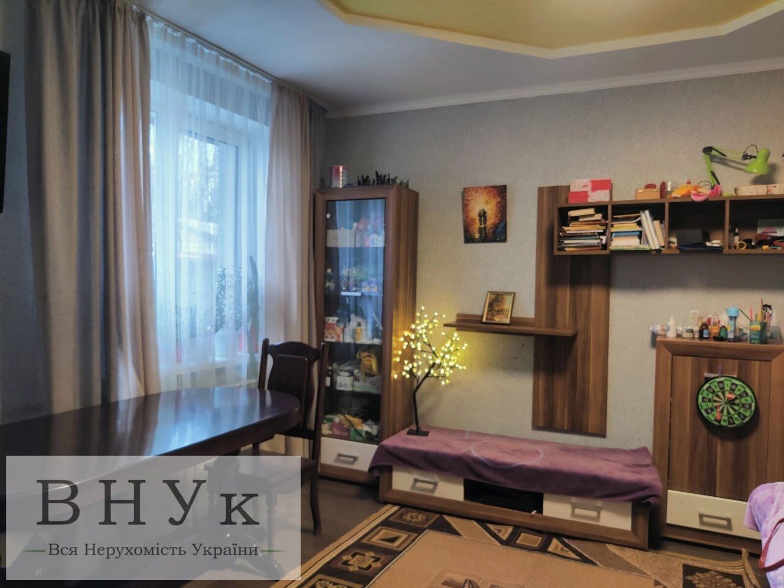 Продаж квартири. 3 rooms, 85 m², 1st floor/2 floors. Дністерська , Львів. 