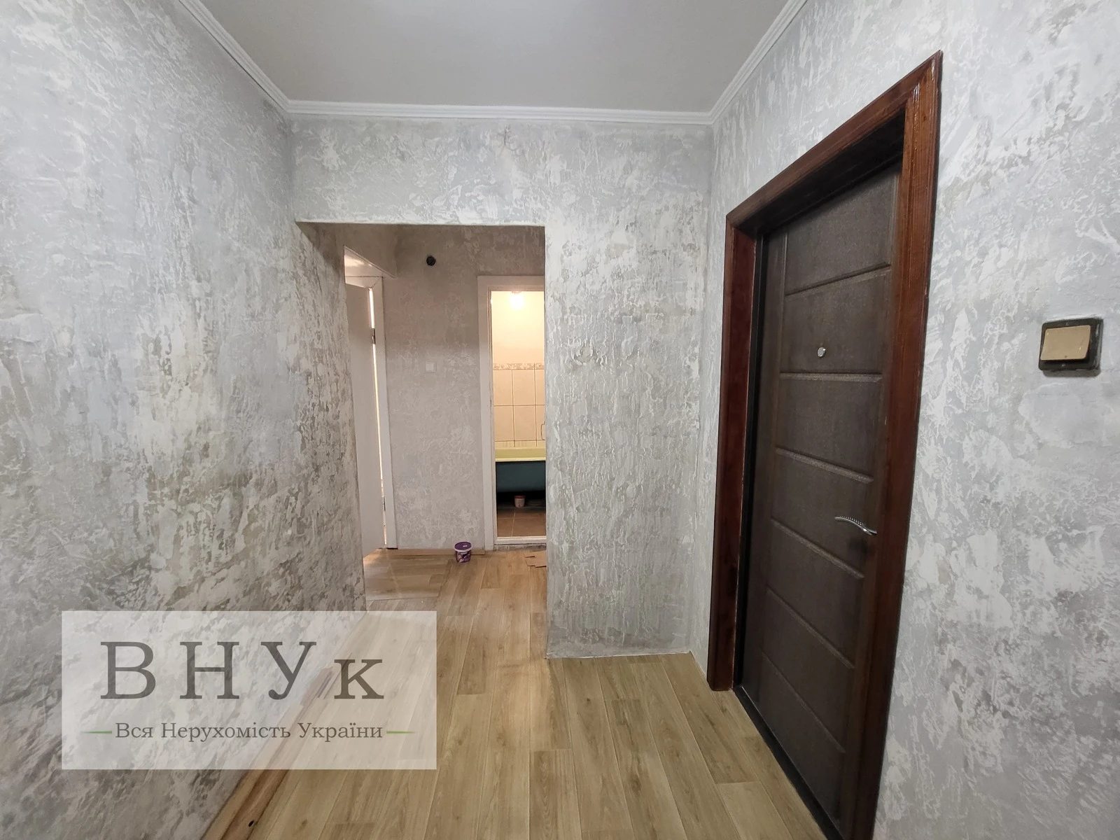 Продаж квартири 2 кімнати, 512 m², 9 пов./9 поверхів. Лучаківського вул., Тернопіль. 