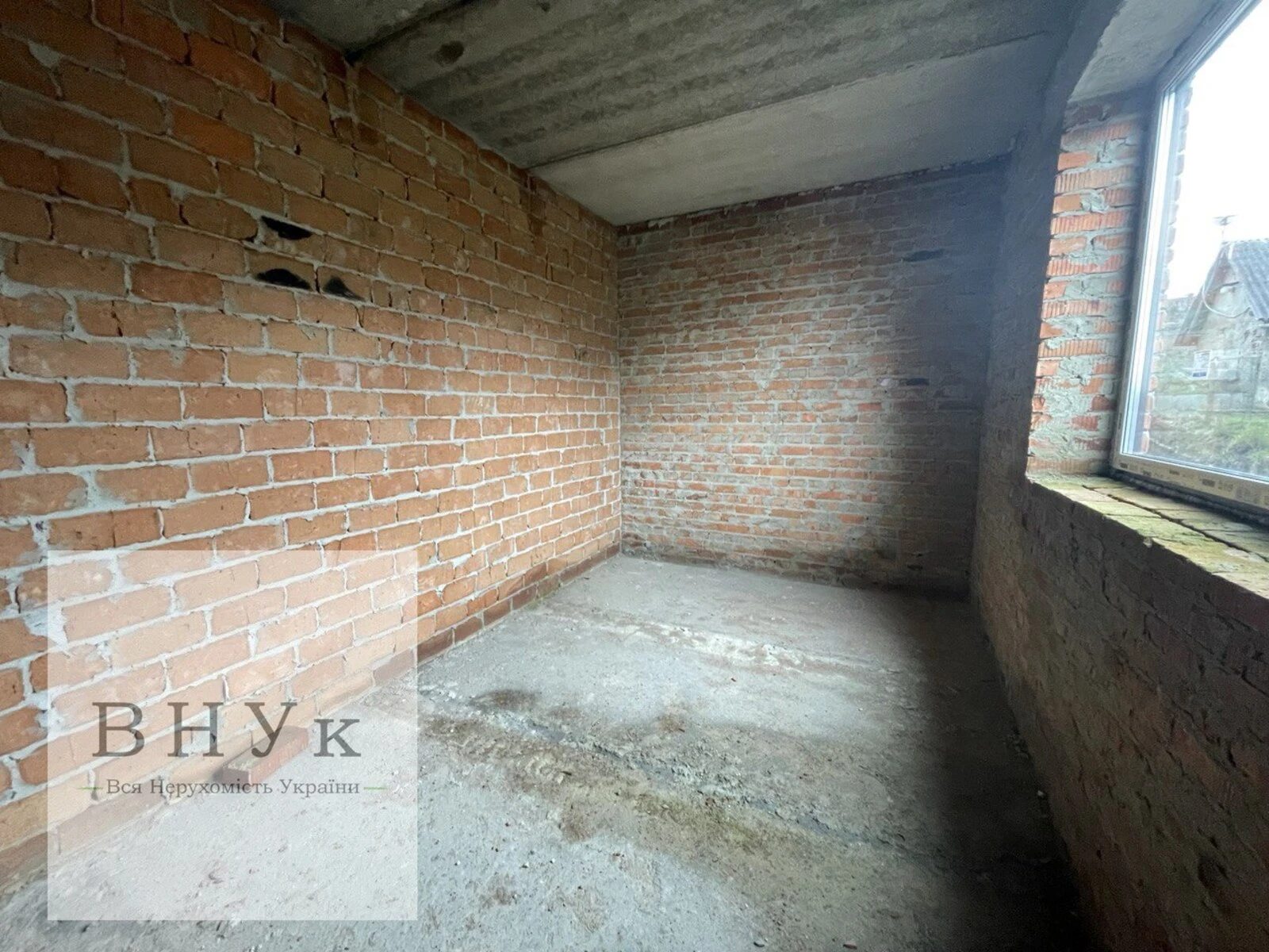 Apartments for sale 2 rooms, 74 m², 2nd fl./4 floors. Petrykiv  Sheptytskoho vul., Ternopil. 