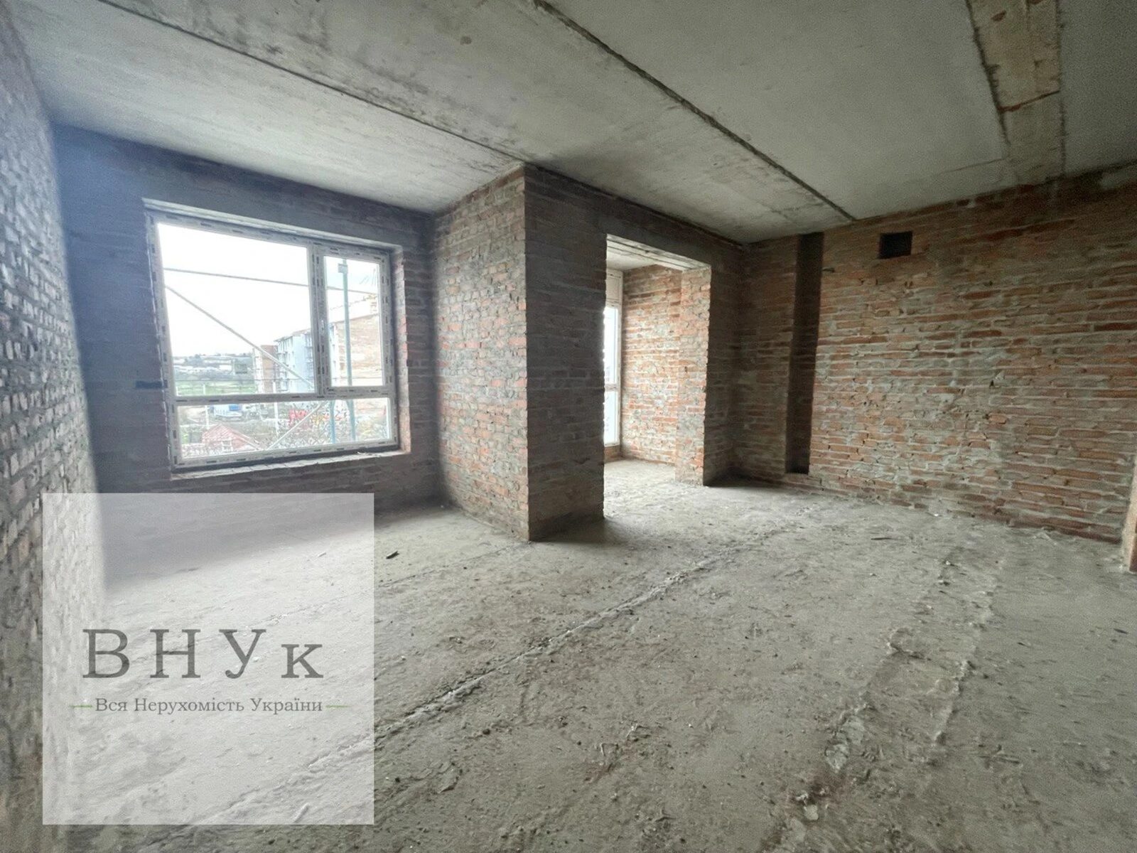 Apartments for sale. 2 rooms, 74 m², 2nd floor/4 floors. Petrykiv Sheptytskoho vul., Ternopil. 