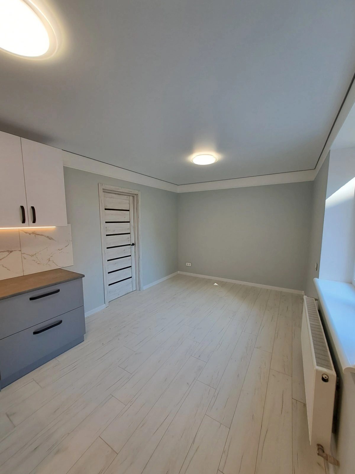 Apartments for sale. 1 room, 51 m², 1st floor/3 floors. Novyy svet, Ternopil. 