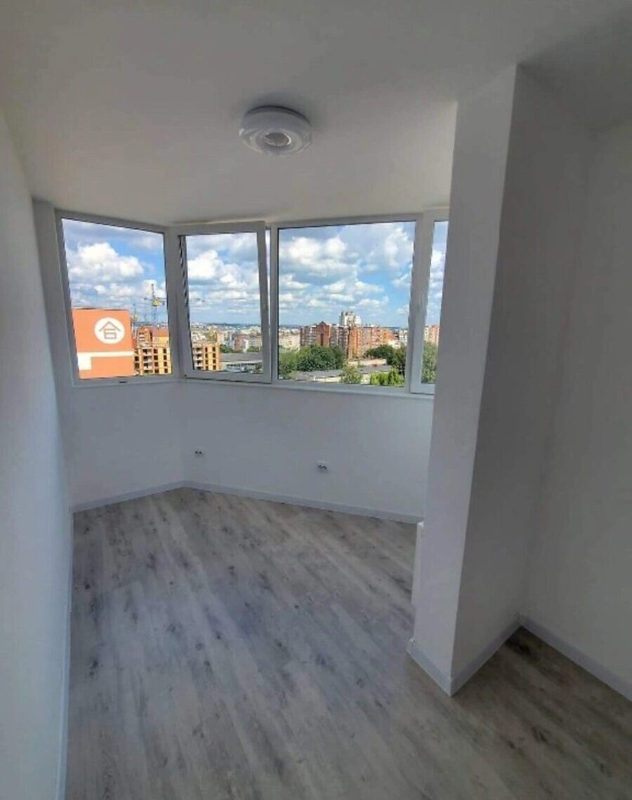 Apartments for sale. 1 room, 45 m², 10th floor/11 floors. Troleybusna vul., Ternopil. 