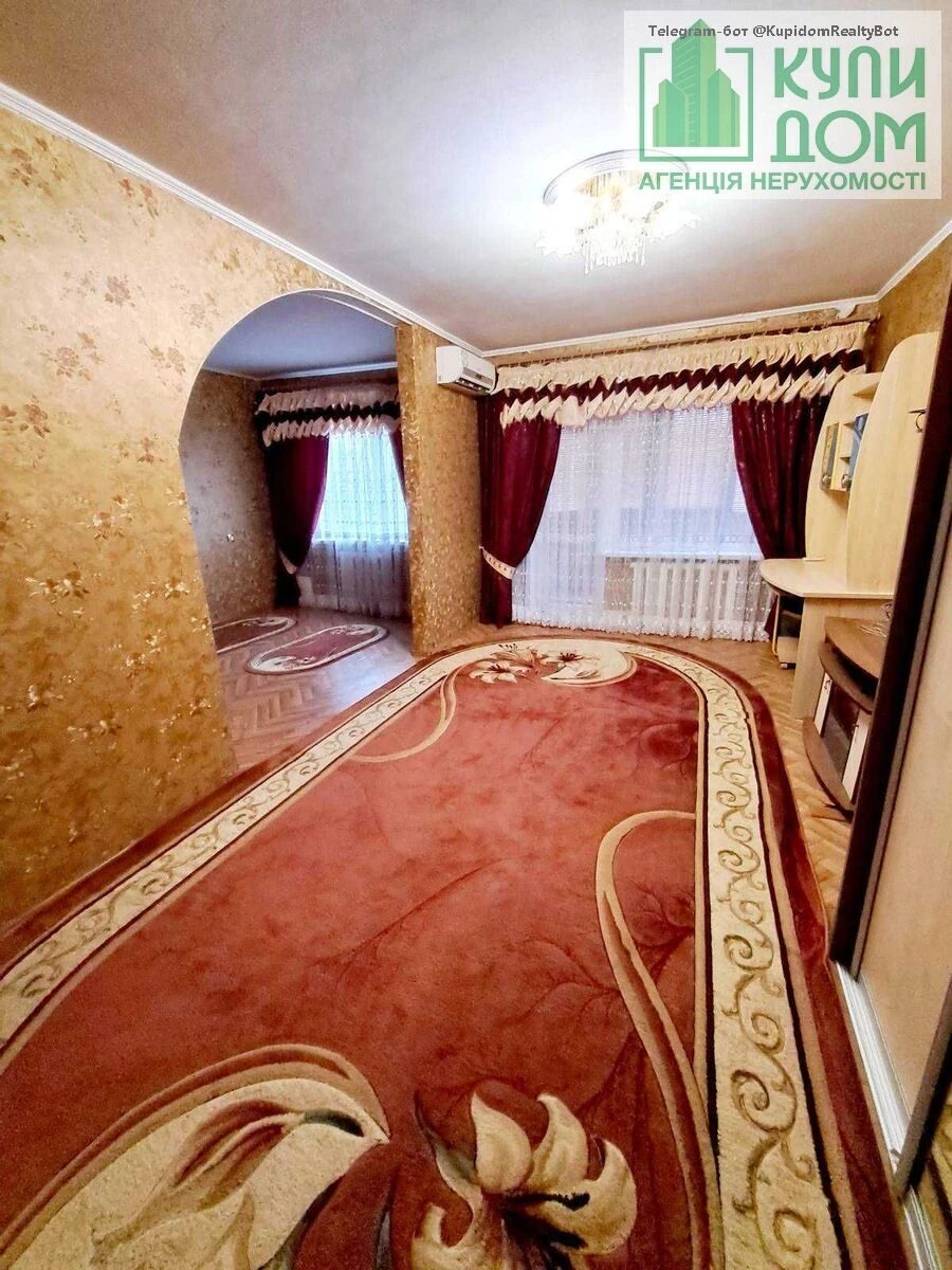 Продаж квартири 5 кімнат, 130 m², 5 пов./5 поверхів. Фортечний (кіровський), Кропивницький. 