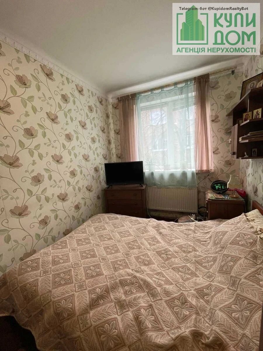 Продаж квартири. 2 rooms, 42 m², 3rd floor/3 floors. Подільський (ленінський), Кропивницький. 