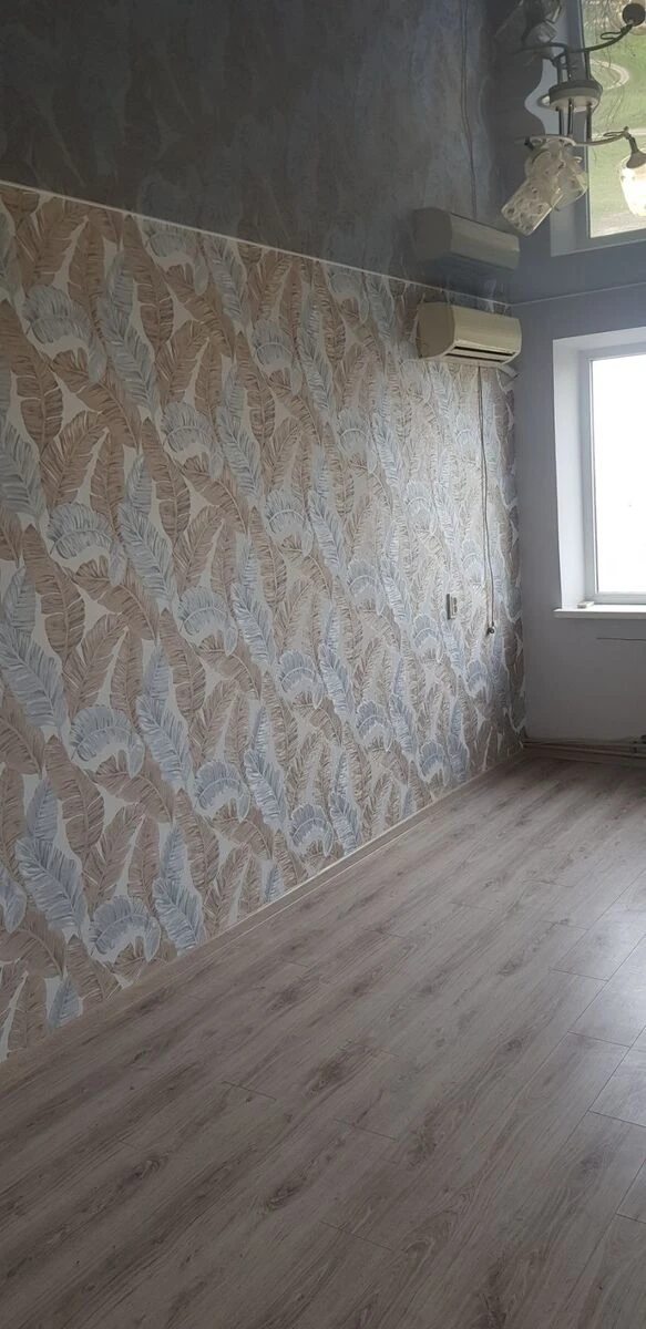 Продаж квартири 1 кімната, 34 m², 5 пов./9 поверхів. Фортечний (кіровський), Кропивницький. 