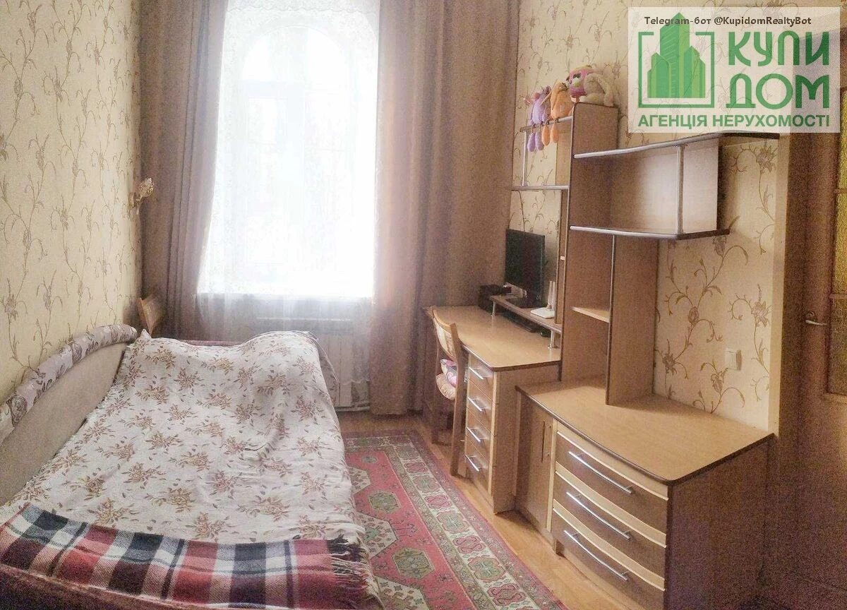 Apartments for sale. 2 rooms, 47 m², 2nd floor/2 floors. Fortechnyy kirovskyy, Kropyvnytskyy. 