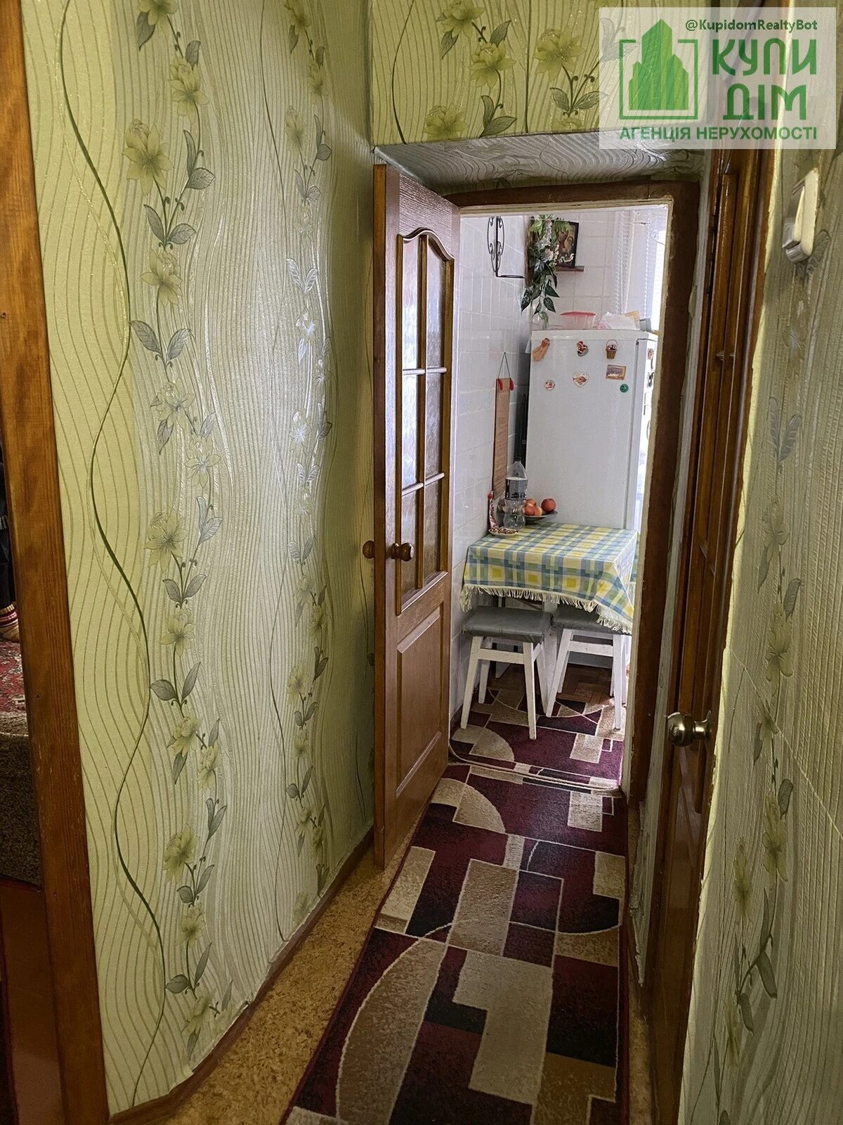 Продаж квартири. 3 rooms, 64 m², 1st floor/5 floors. 21, Віктора Френчка вул.(Бєляєва), Кропивницький. 