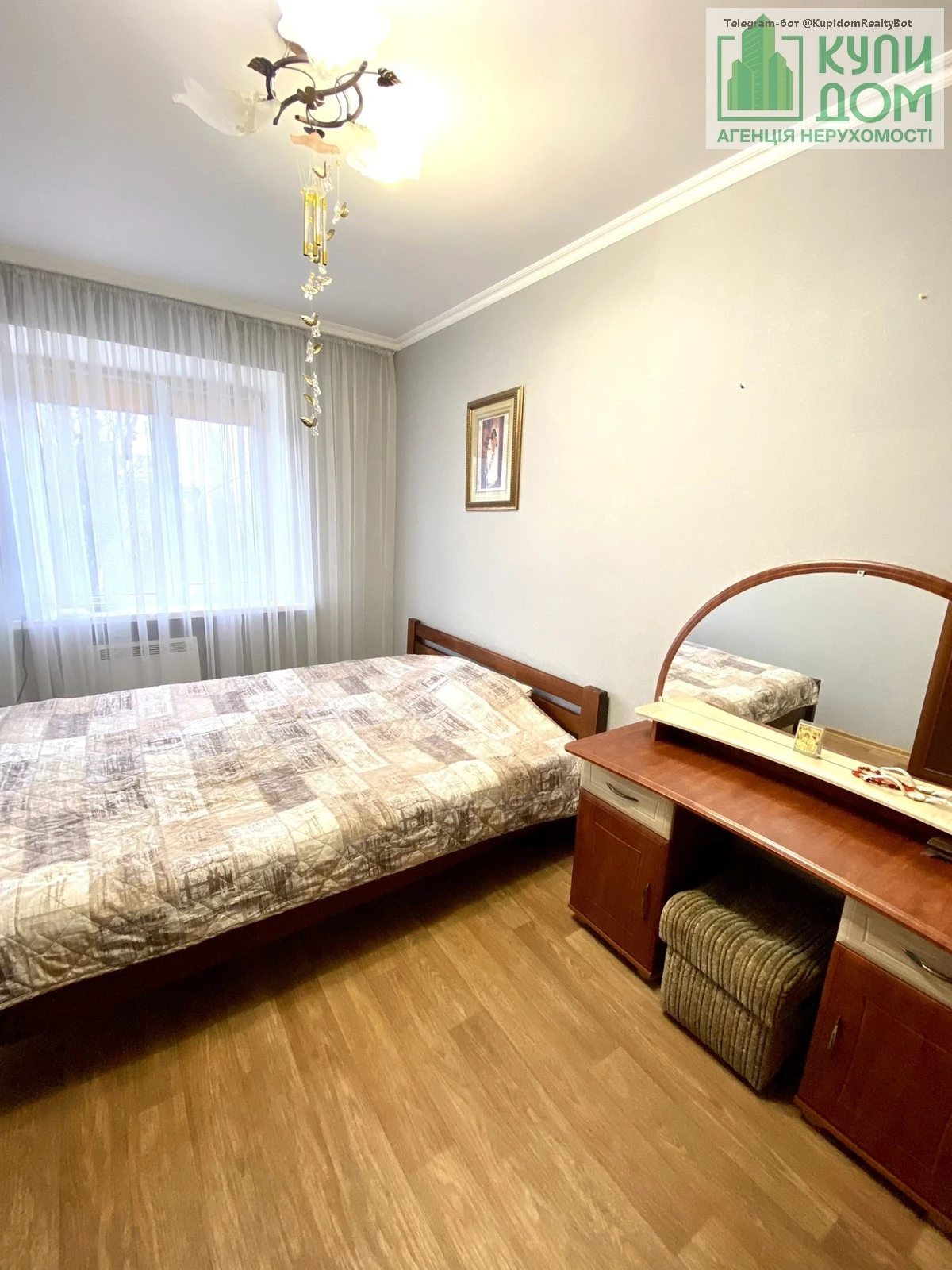 Apartments for sale. 3 rooms, 60 m², 3rd floor/5 floors. Fortechnyy prov., Kropyvnytskyy. 