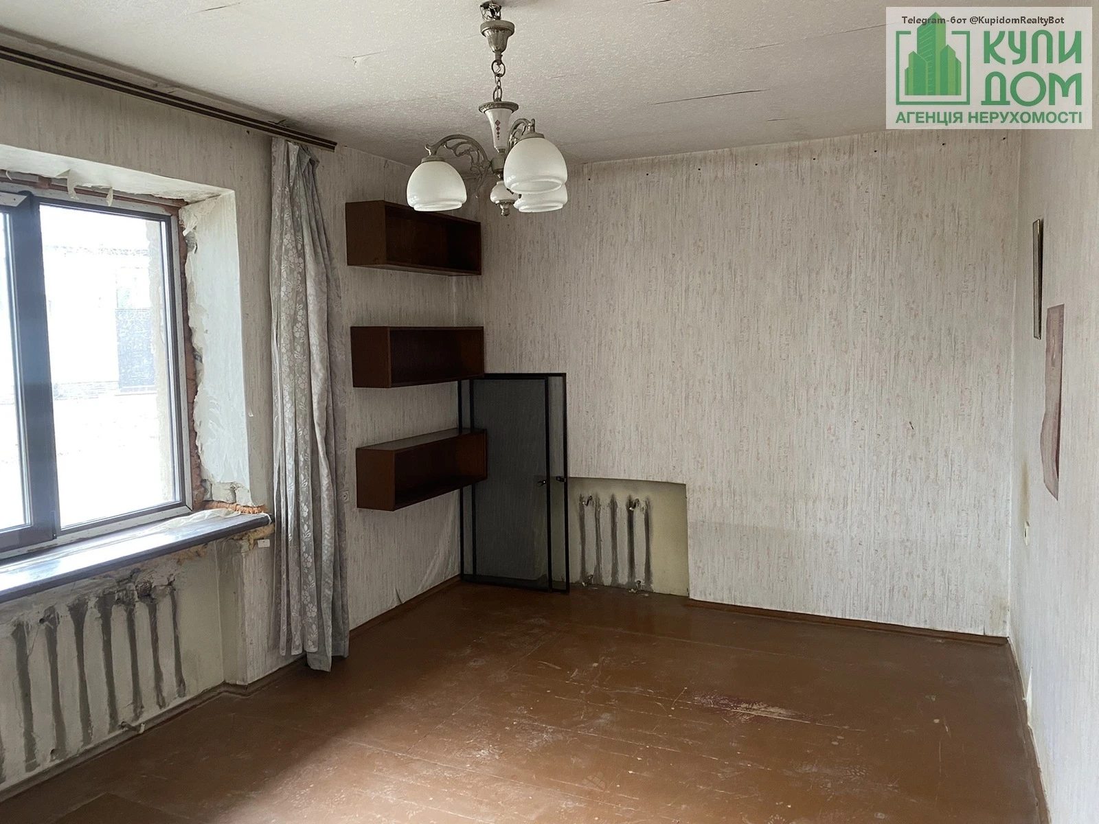Apartments for sale. 2 rooms, 49 m², 1st floor/5 floors. Nyzhnya Pyatykhatska vul., Kropyvnytskyy. 
