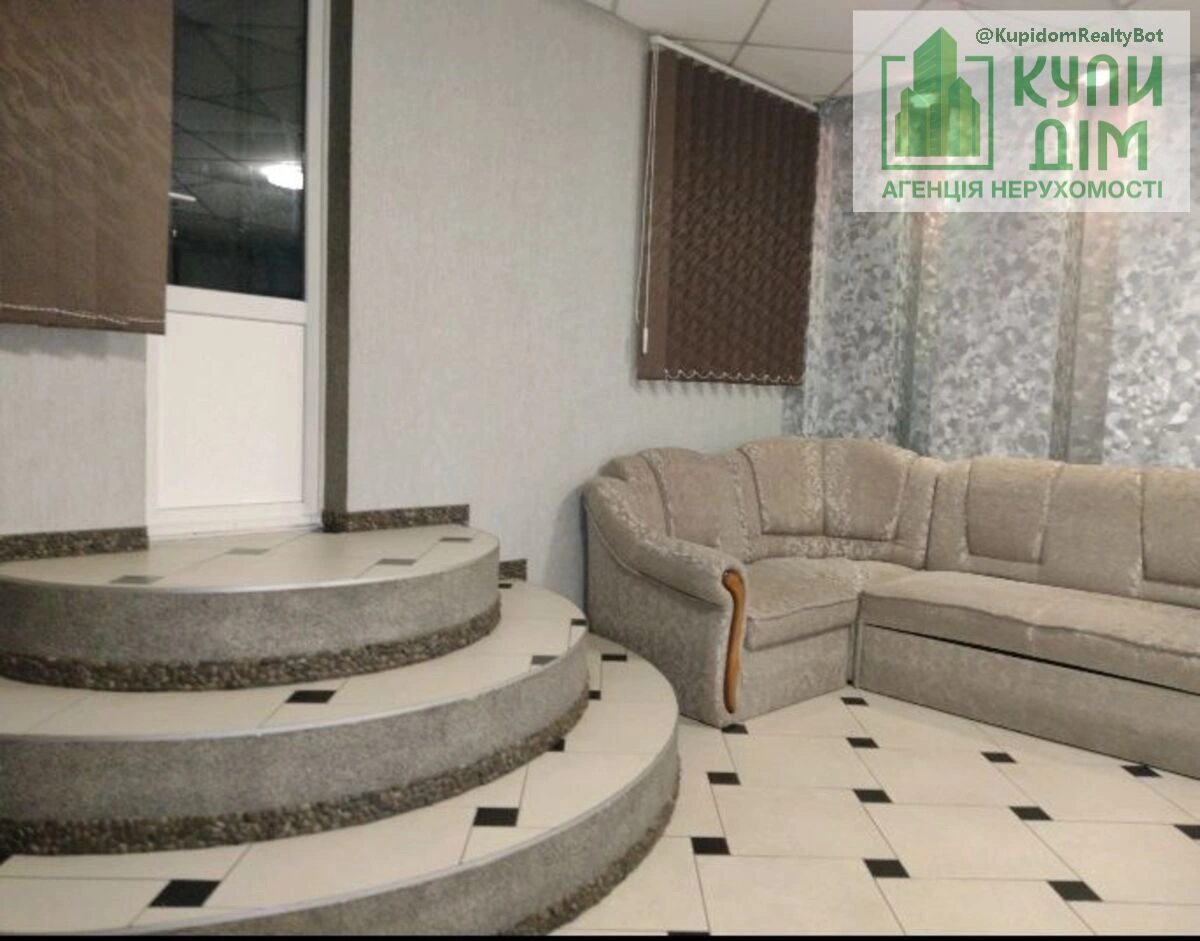 Продаж квартири. 5 rooms, 102 m², 1st floor/1 floor. Фортечний (кіровський), Кропивницький. 