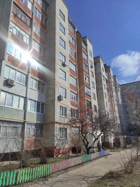 Apartments for sale. 1 room, 39 m². Honcha vul. 76, Chernihiv. 