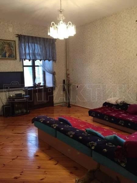 Apartments for sale. 5 rooms, 150 m². Shevchenko vul., Chernihiv. 