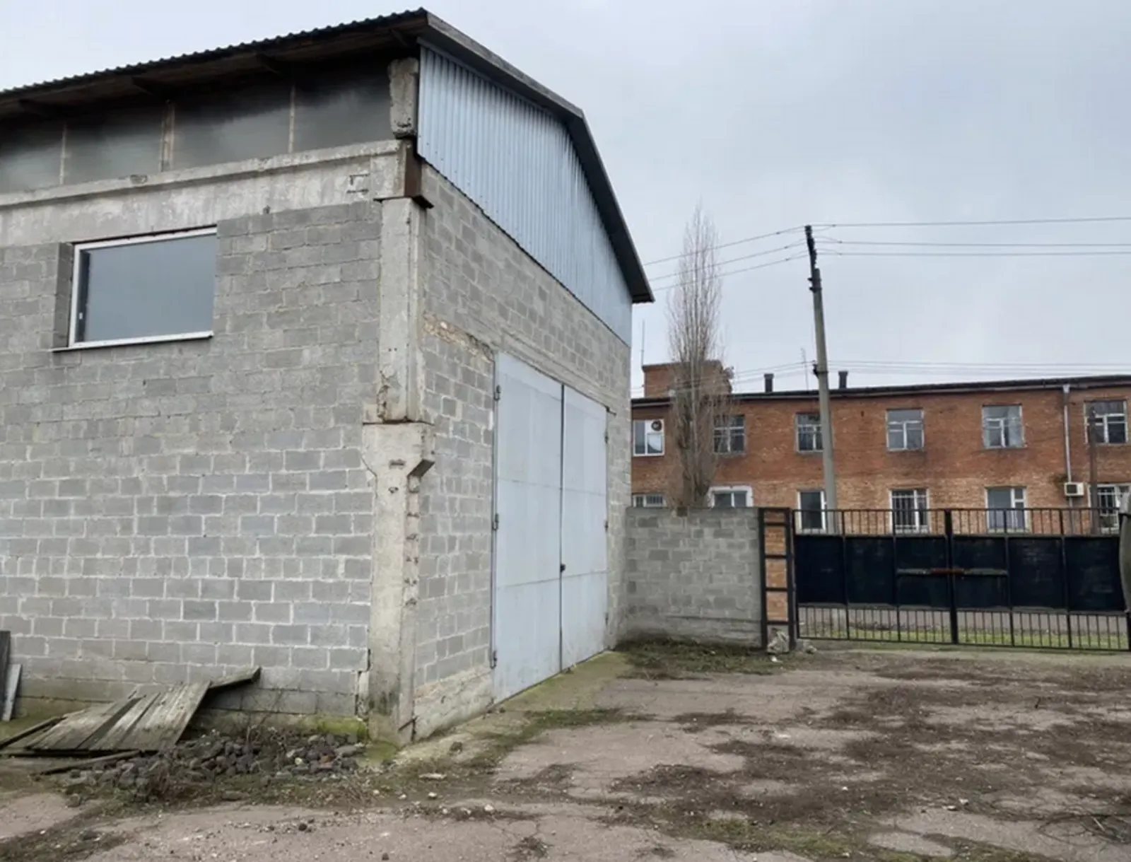 Продам нерухомість для виробничих цілей 744 m². Фортечний (кіровський), Кропивницький. 