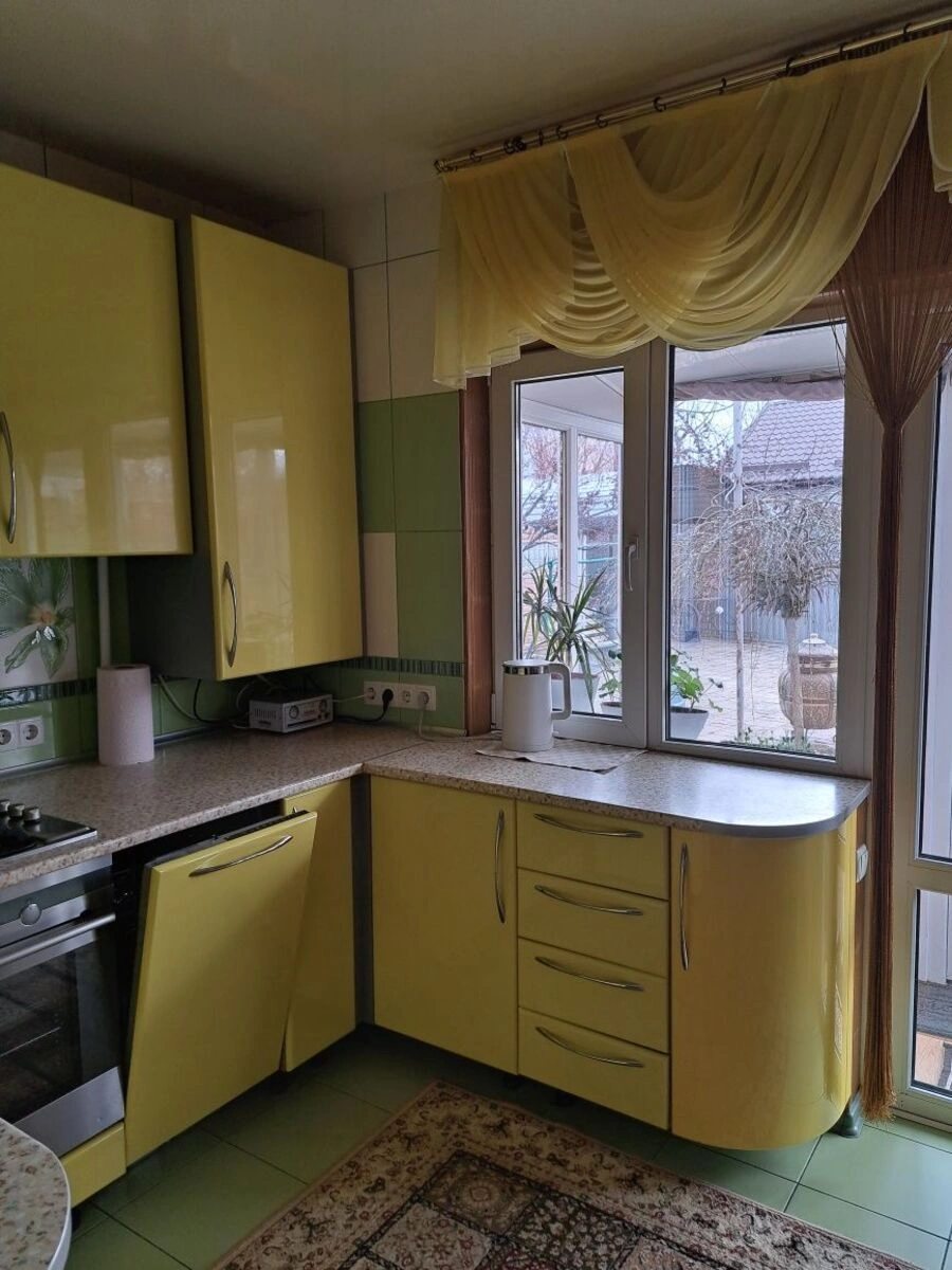 Продам затишний будинок в Некрасівкі.