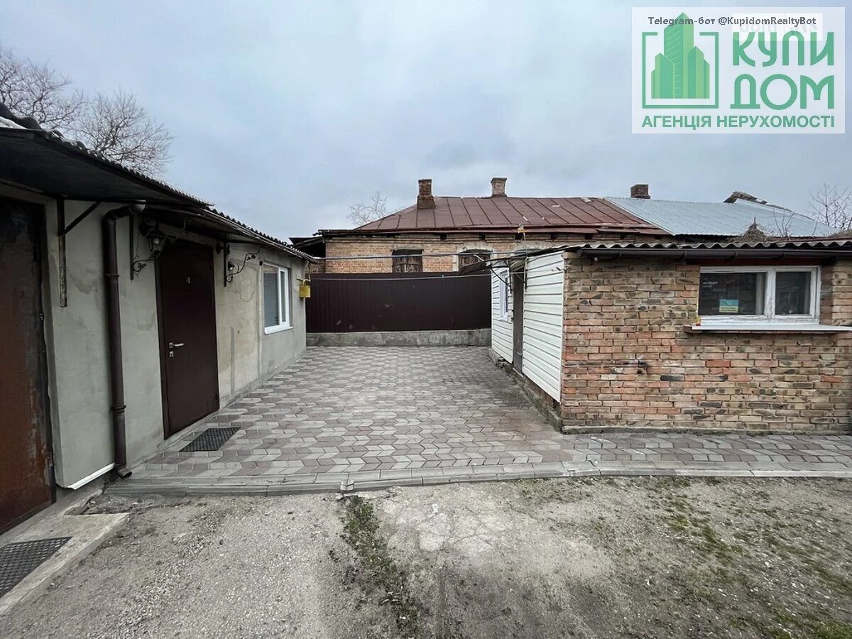 Продаж будинку 55 m², 1 пов.. Карабінерна вул., Кропивницький. 