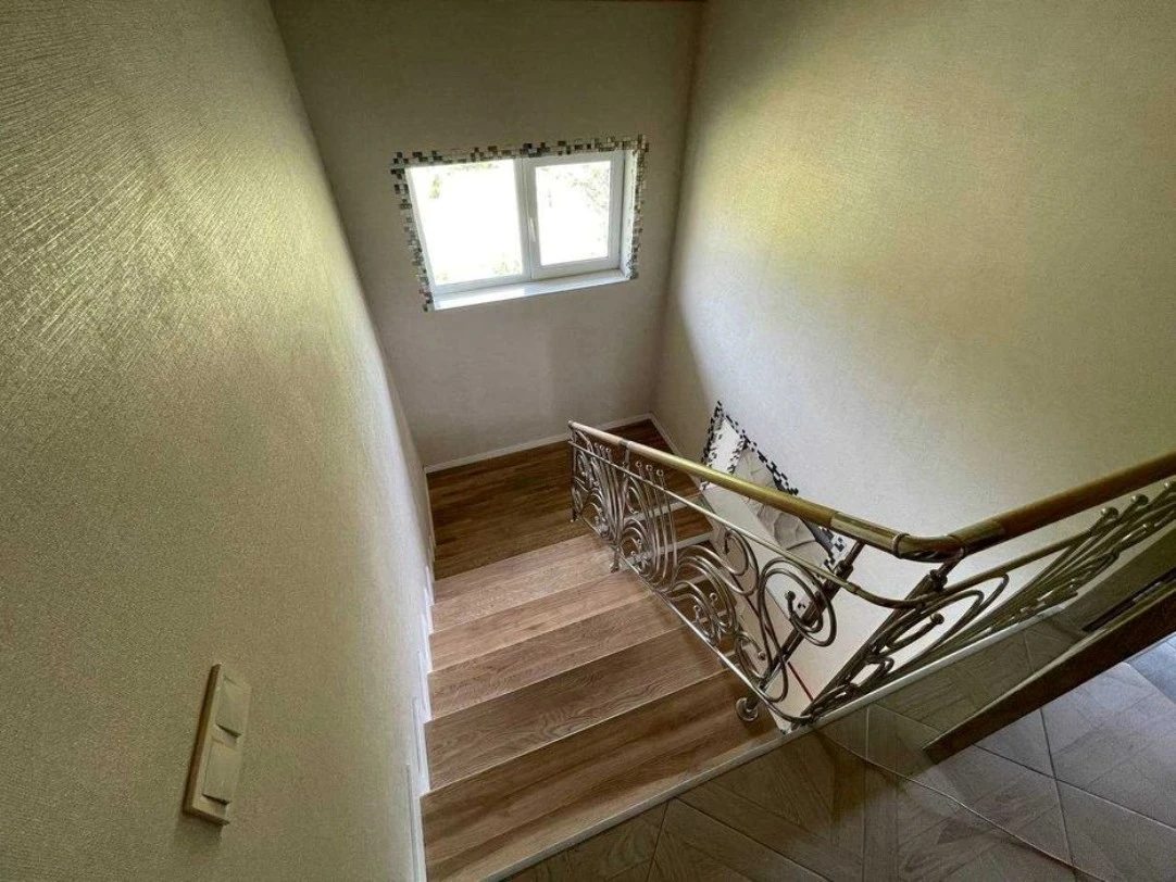 Продажа дома. 4 rooms, 151 m², 2 floors. Подгорцы. 