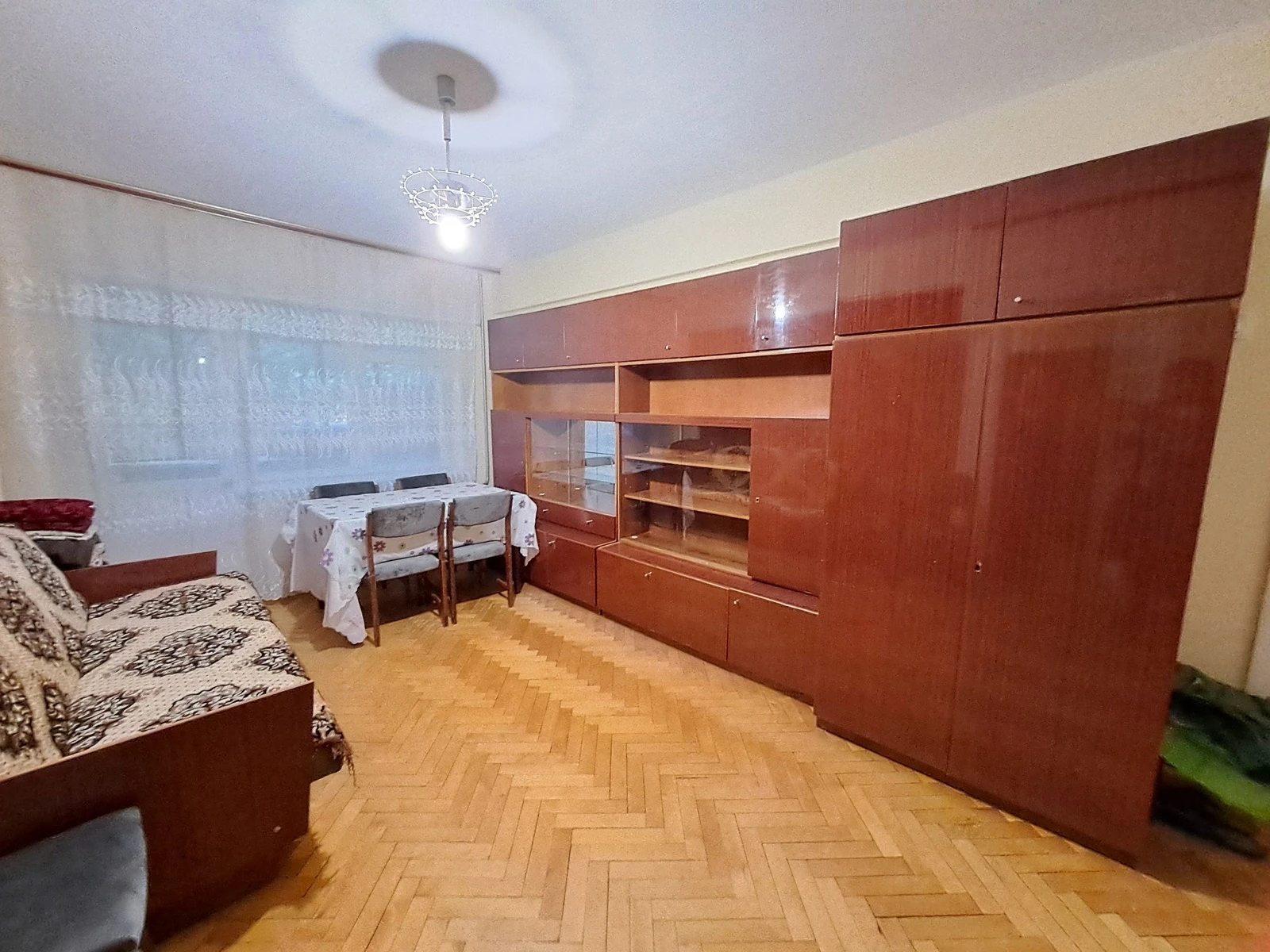 Apartment for rent. 2 rooms, 48 m², 3rd floor/5 floors. Karpenka vul., Ternopil. 