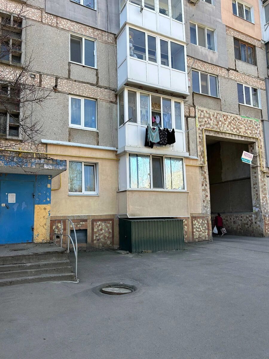 Однокімнатна квартира на Попова